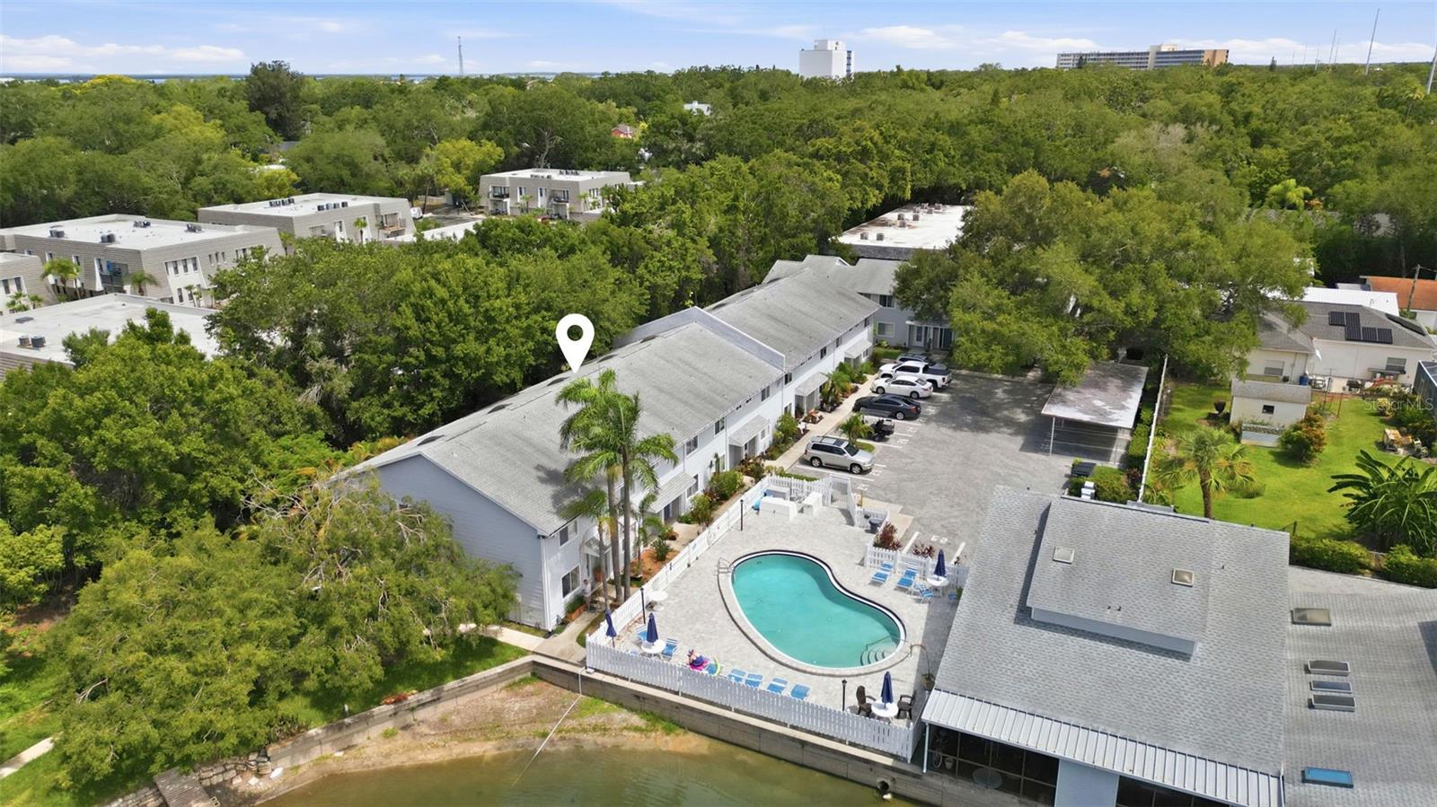 LOCH LOMOND ESTATES CONDO - Residential