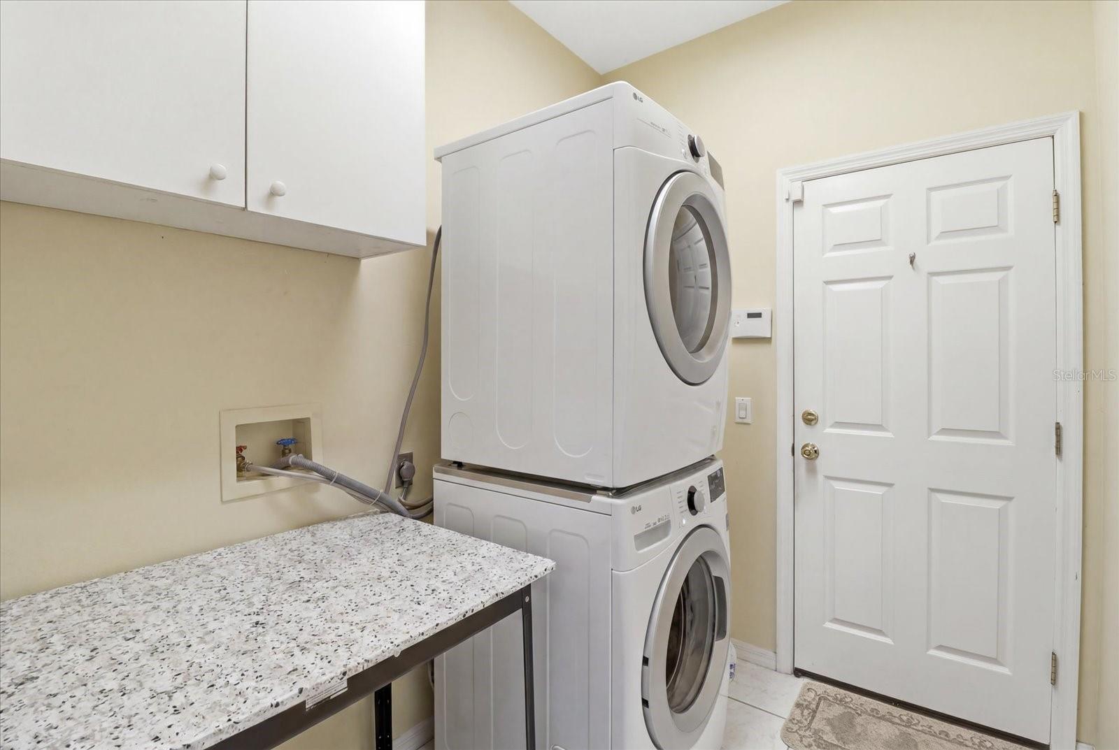 LAUREL RIDGE 02 - Residential