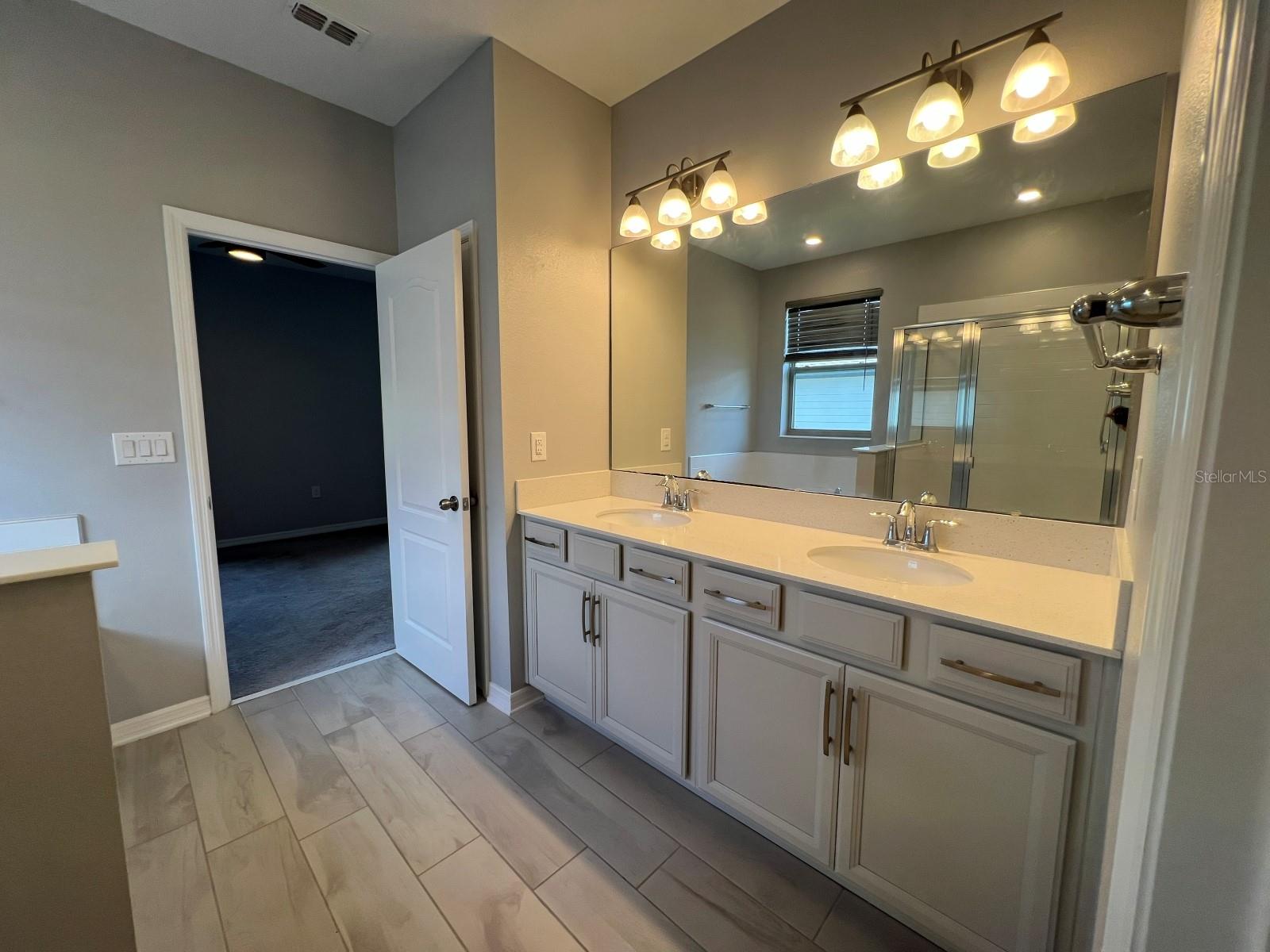 TOWNS AT WHITE CEDAR - Residential Lease