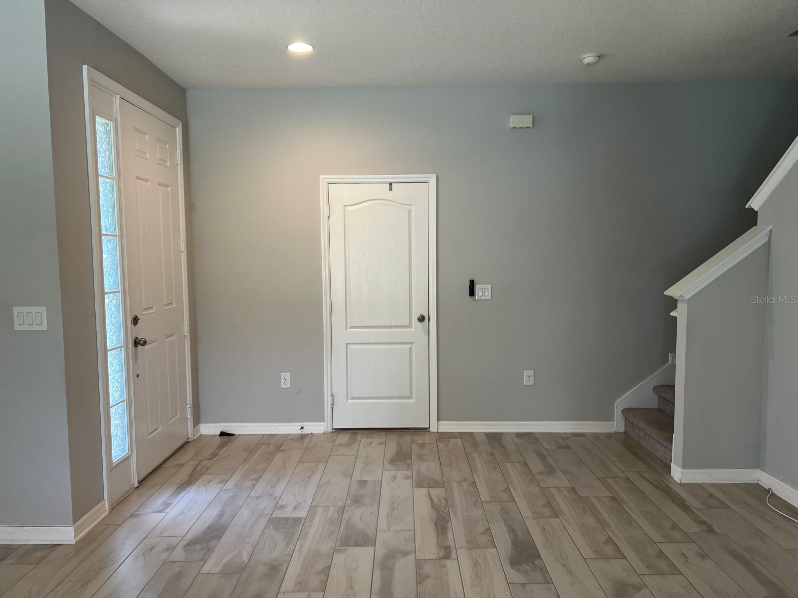 TOWNS AT WHITE CEDAR - Residential Lease