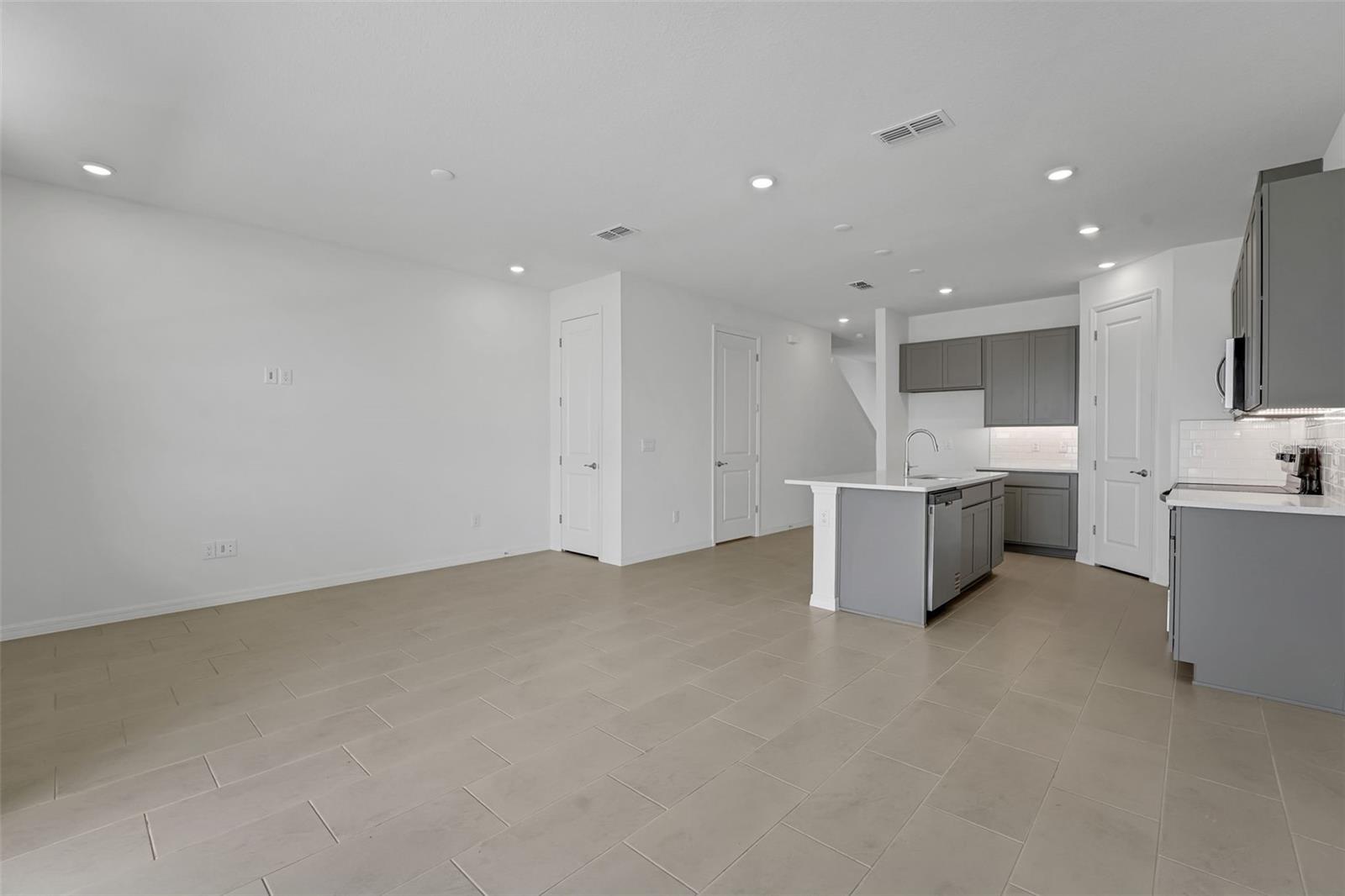 SHORES AT MIRADA - Residential