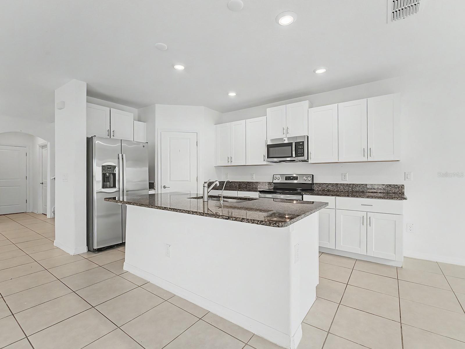 ABBOTT SQUARE PH 1B - Residential