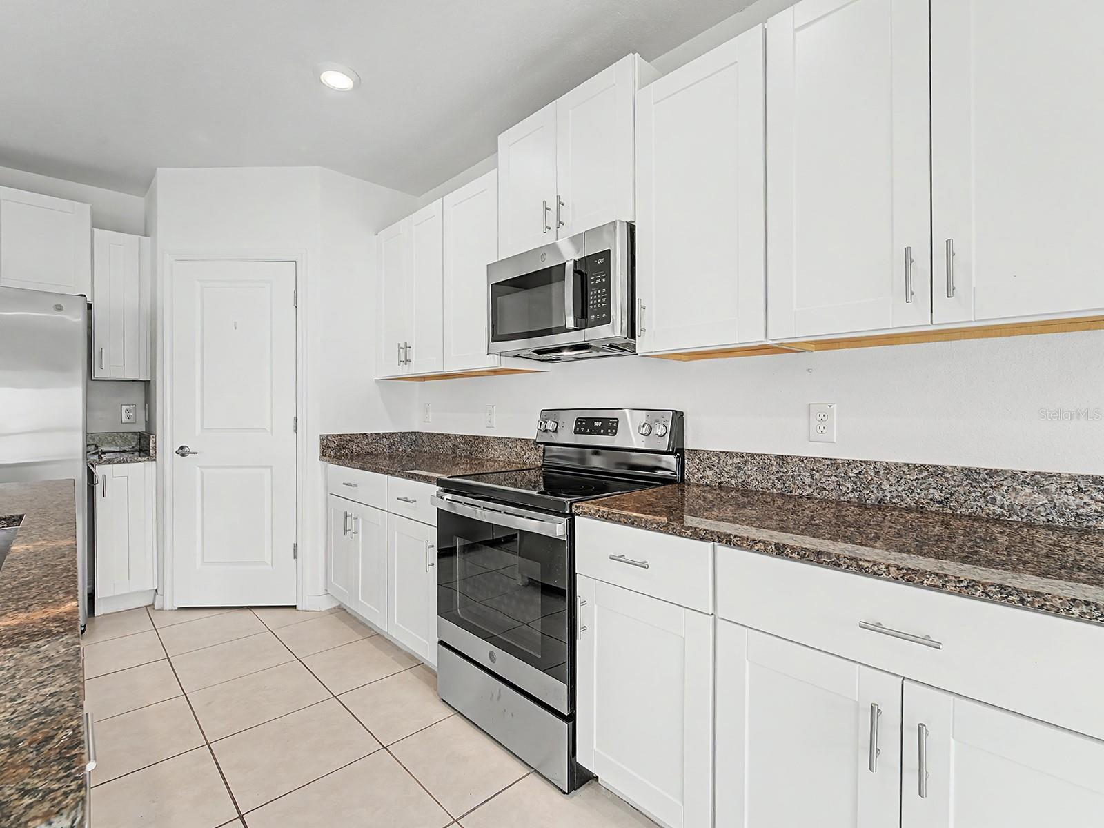 ABBOTT SQUARE PH 1B - Residential