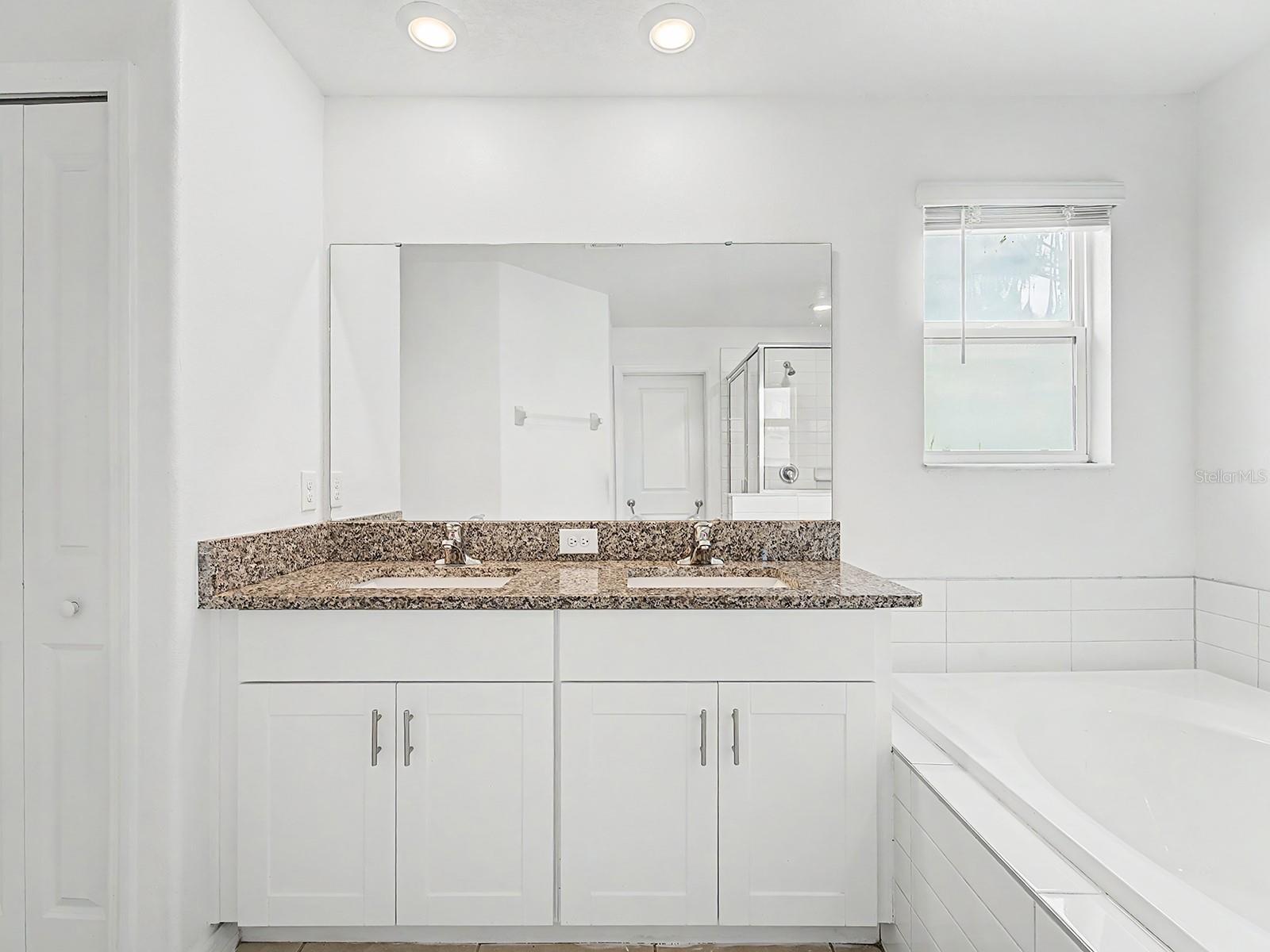 ABBOTT SQUARE PH 1B - Residential