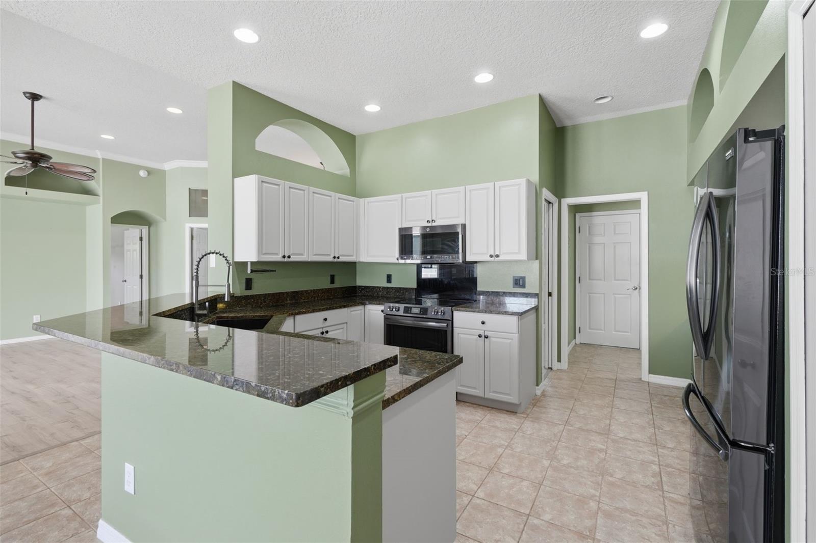 DEBARY PLANTATION UNIT 10 - Residential