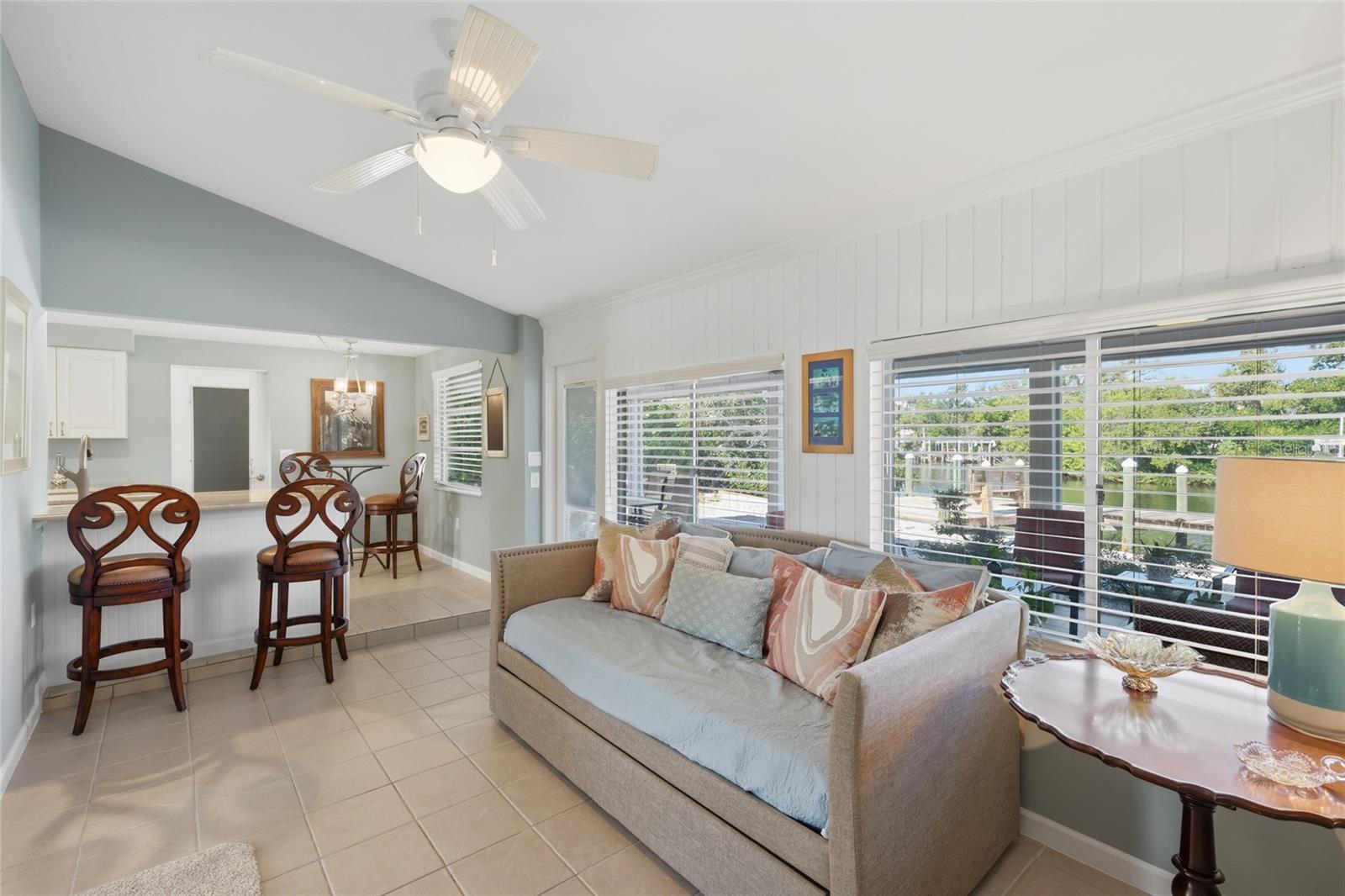 LUANA ISLES - Residential