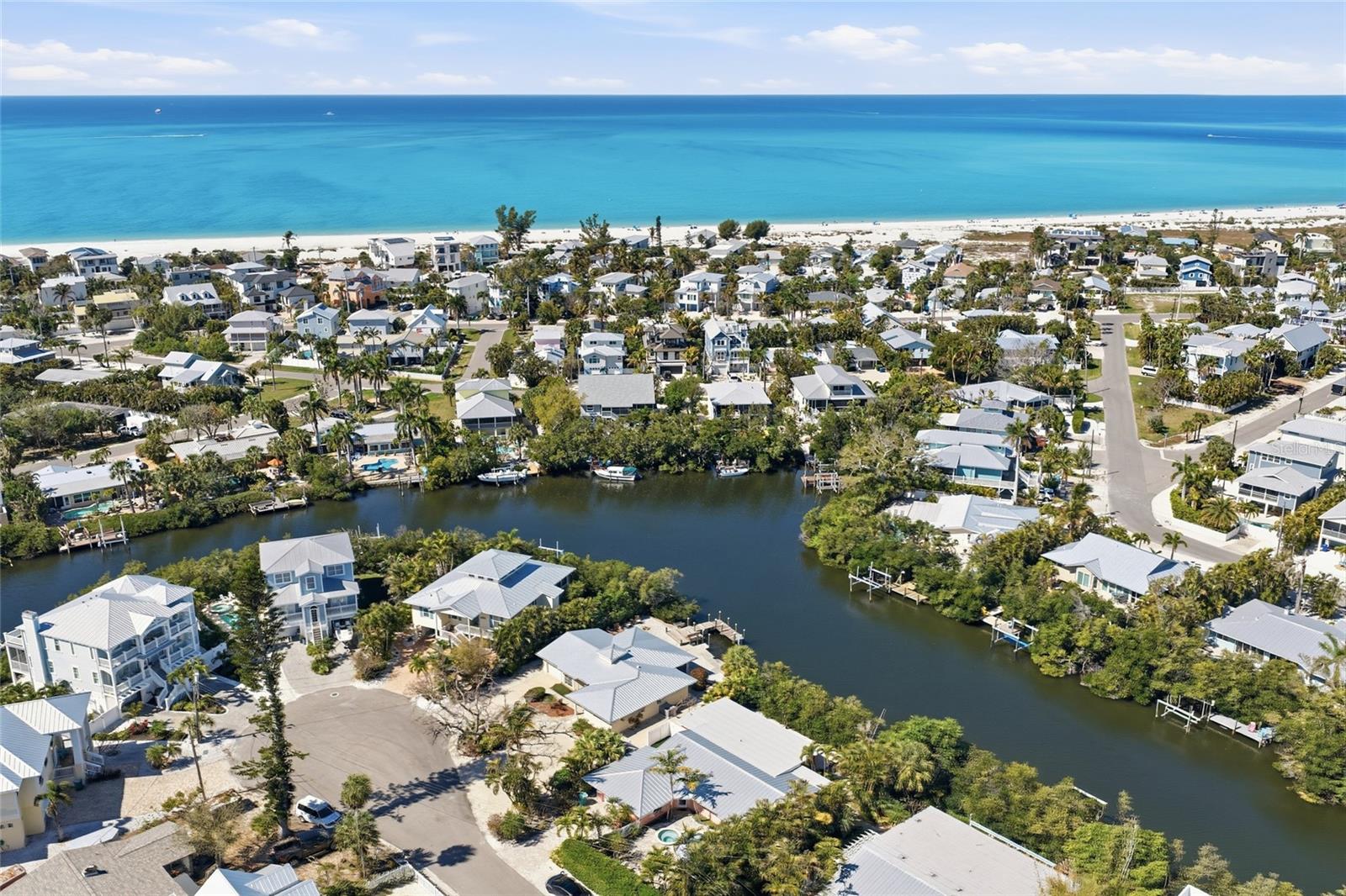 LUANA ISLES - Residential