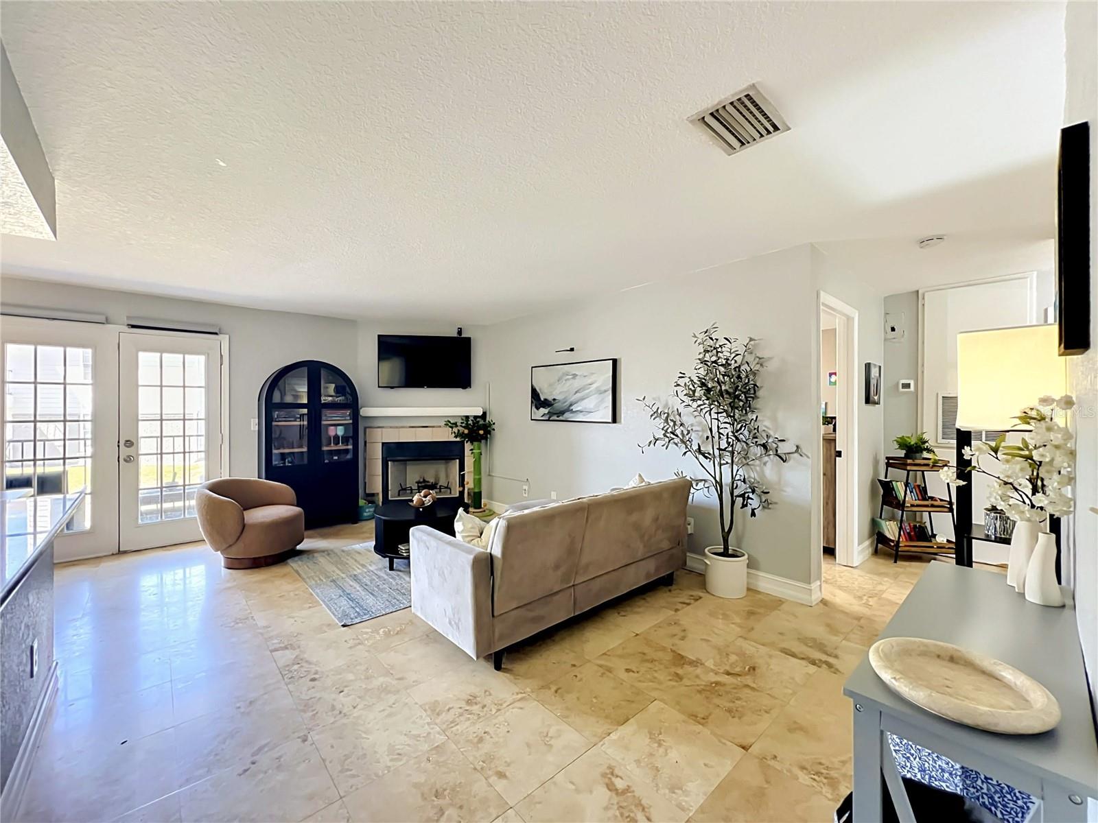 WATERFORD LNDG CONDO - Residential
