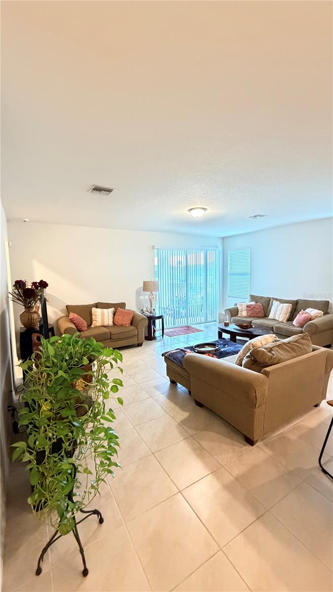 TREVESTA PH I-A - Residential Lease