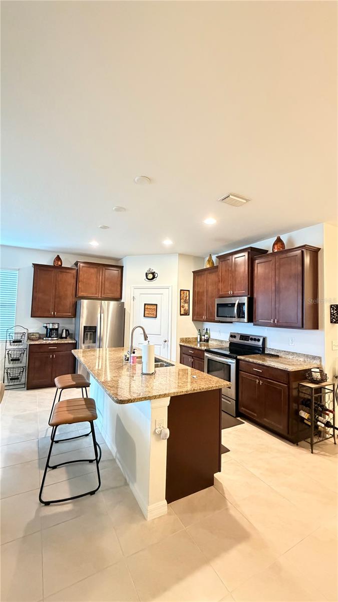 TREVESTA PH I-A - Residential Lease