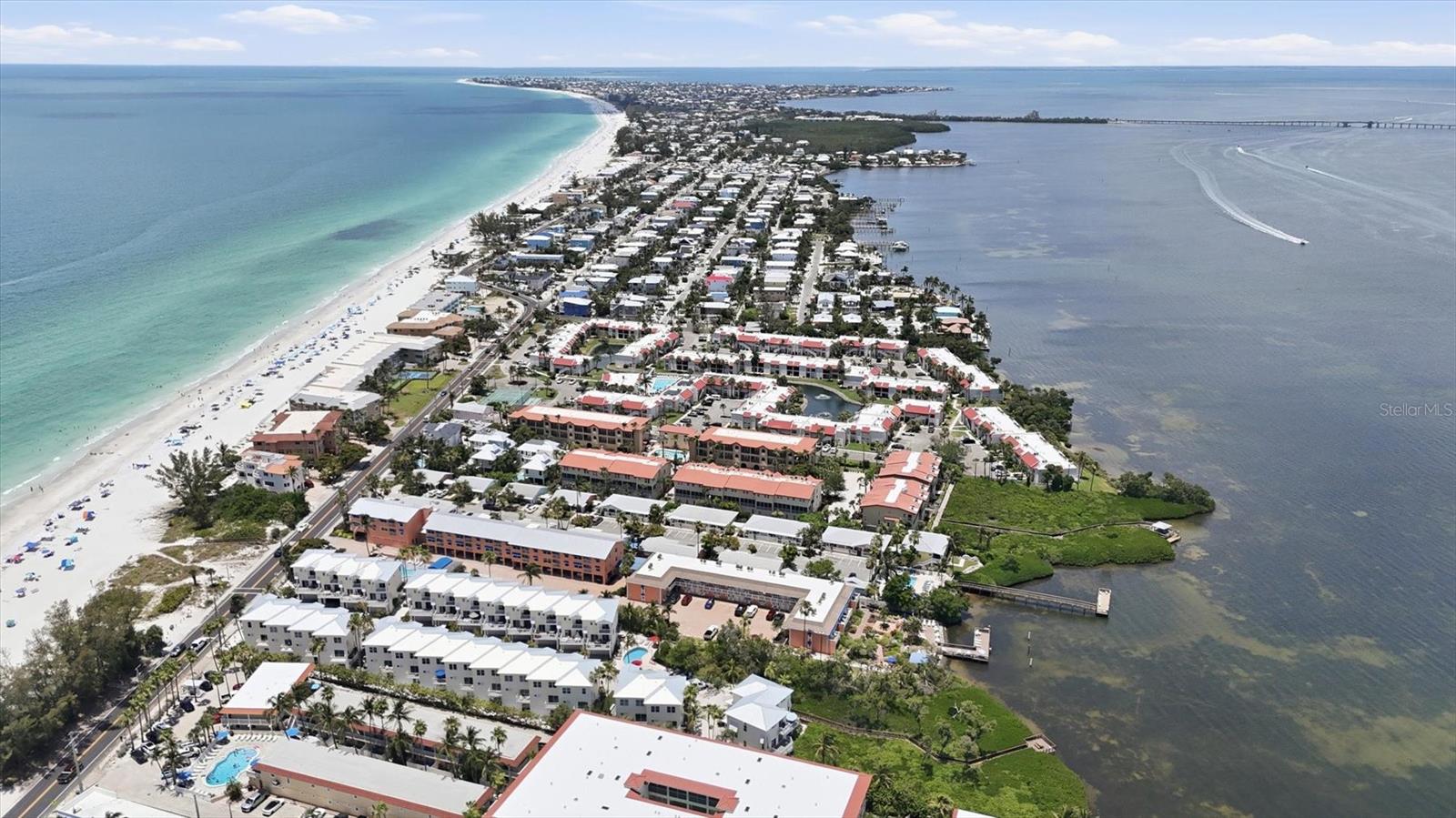 RUNAWAY BAY - Residential