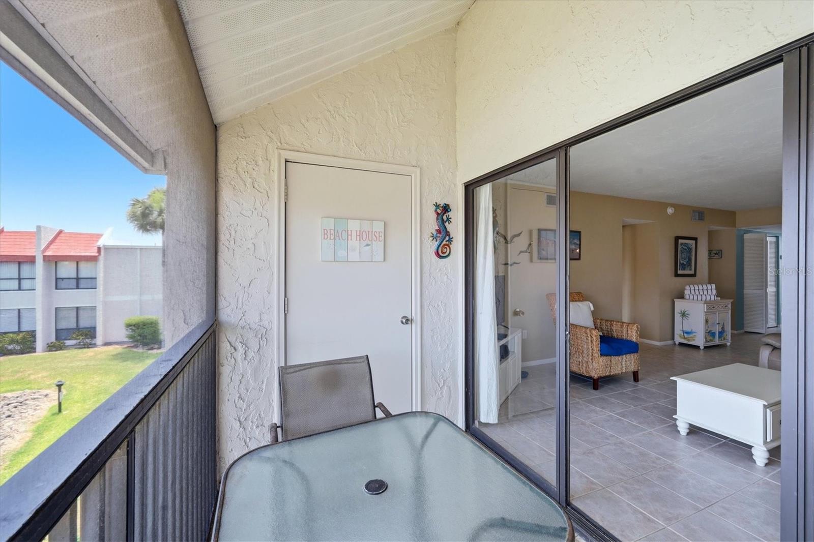 RUNAWAY BAY - Residential