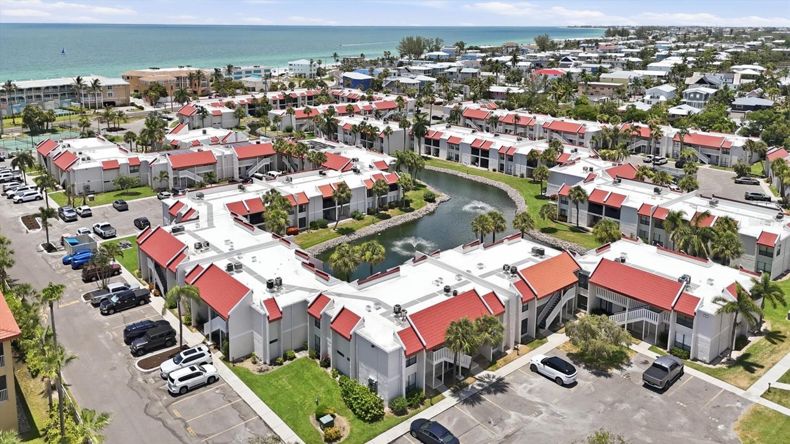 RUNAWAY BAY - Residential