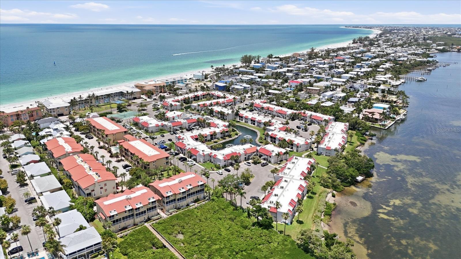 RUNAWAY BAY - Residential