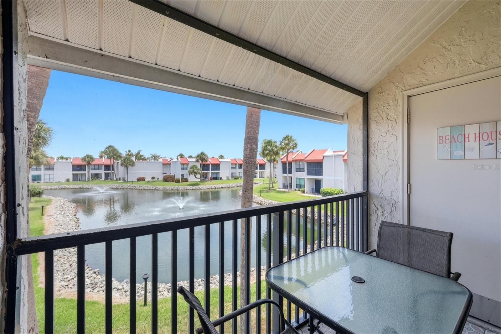 RUNAWAY BAY - Residential
