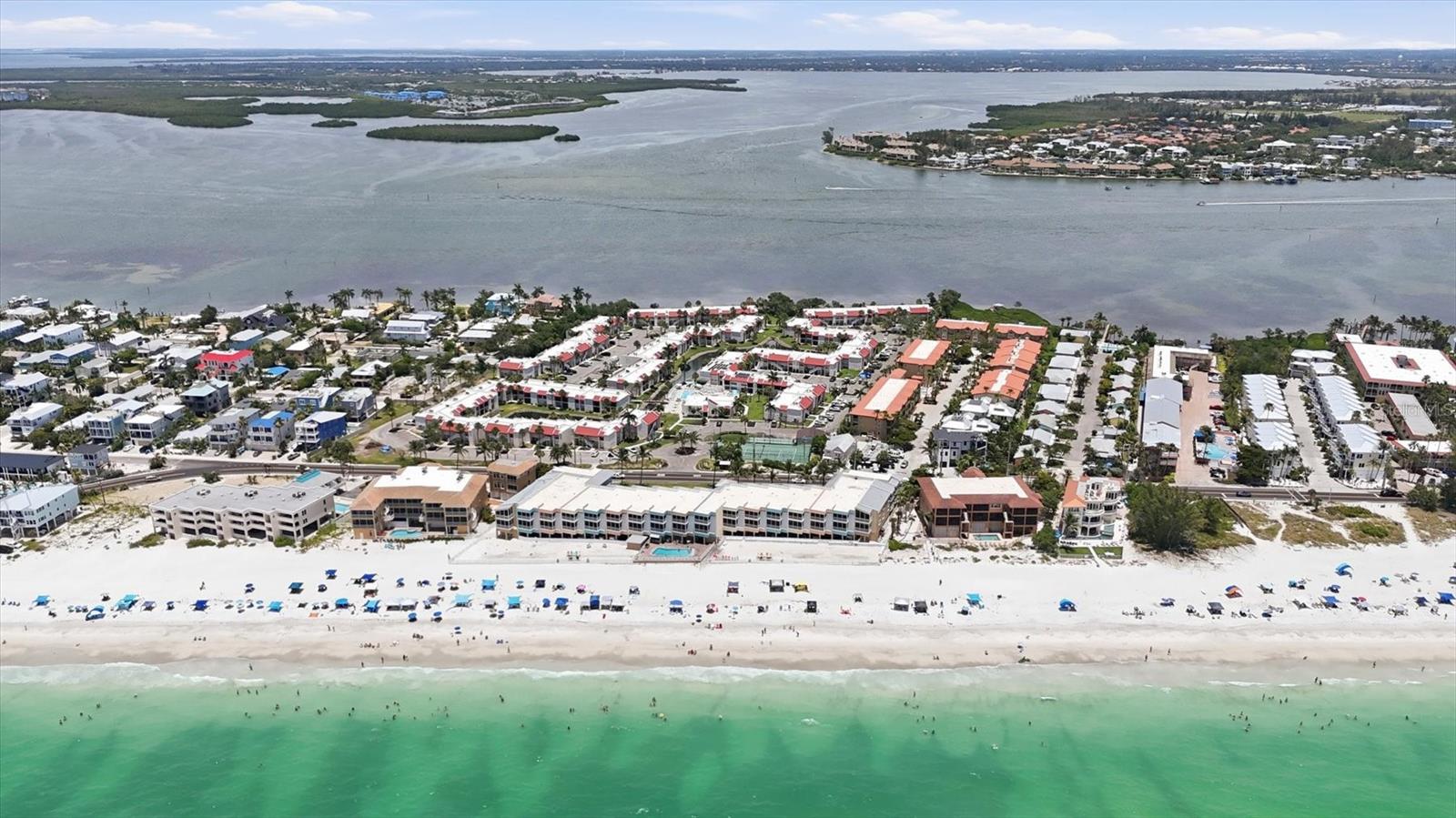 RUNAWAY BAY - Residential