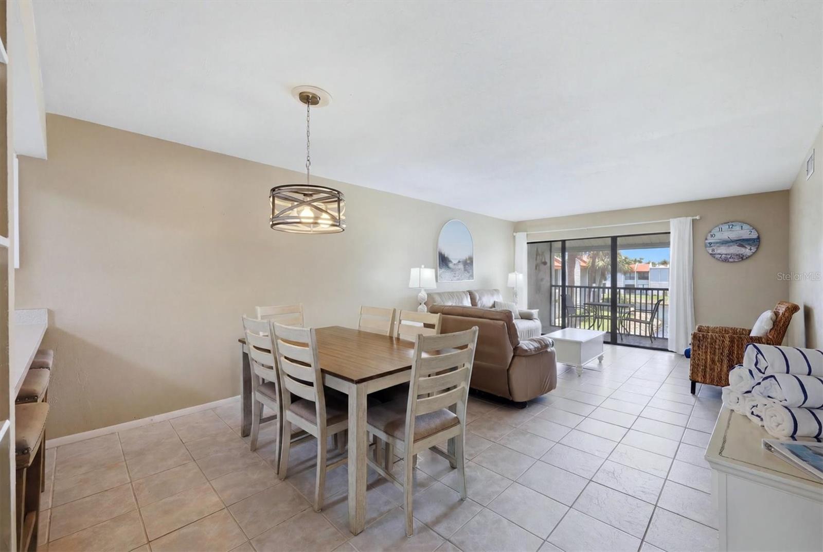 RUNAWAY BAY - Residential