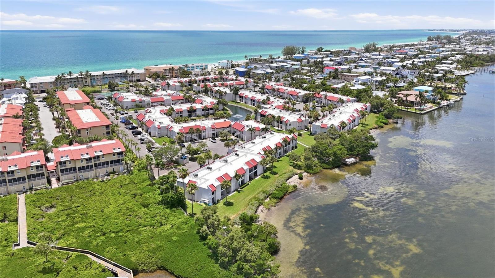 RUNAWAY BAY - Residential