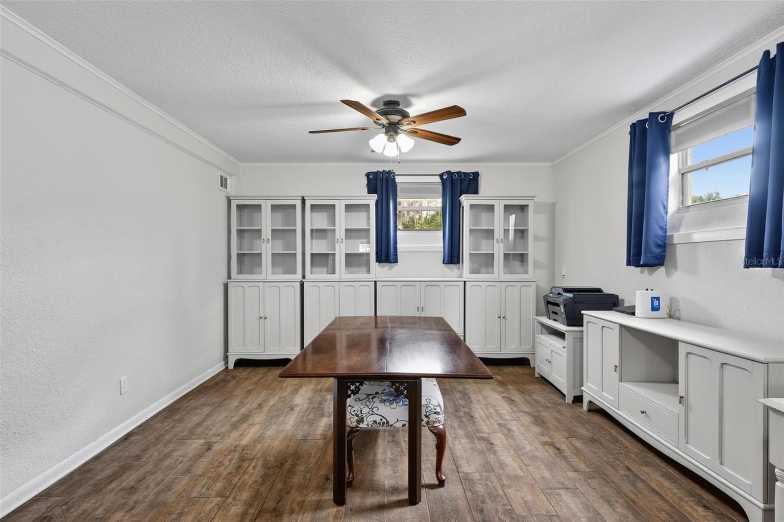 KILLARNEY SHORES - Residential