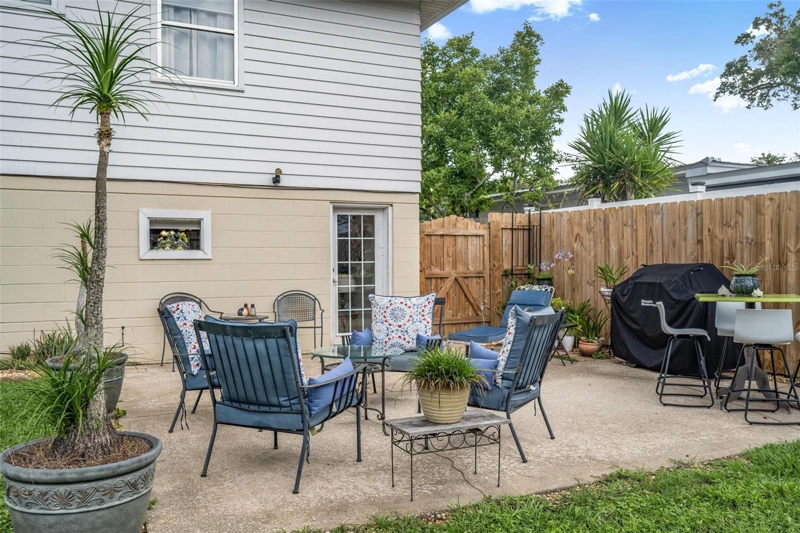 KILLARNEY SHORES - Residential