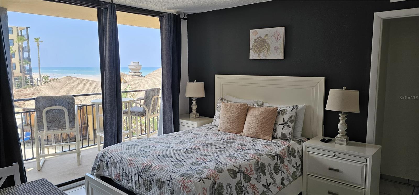 HAWALLAN INN BEACH RESIDENCE - Residential