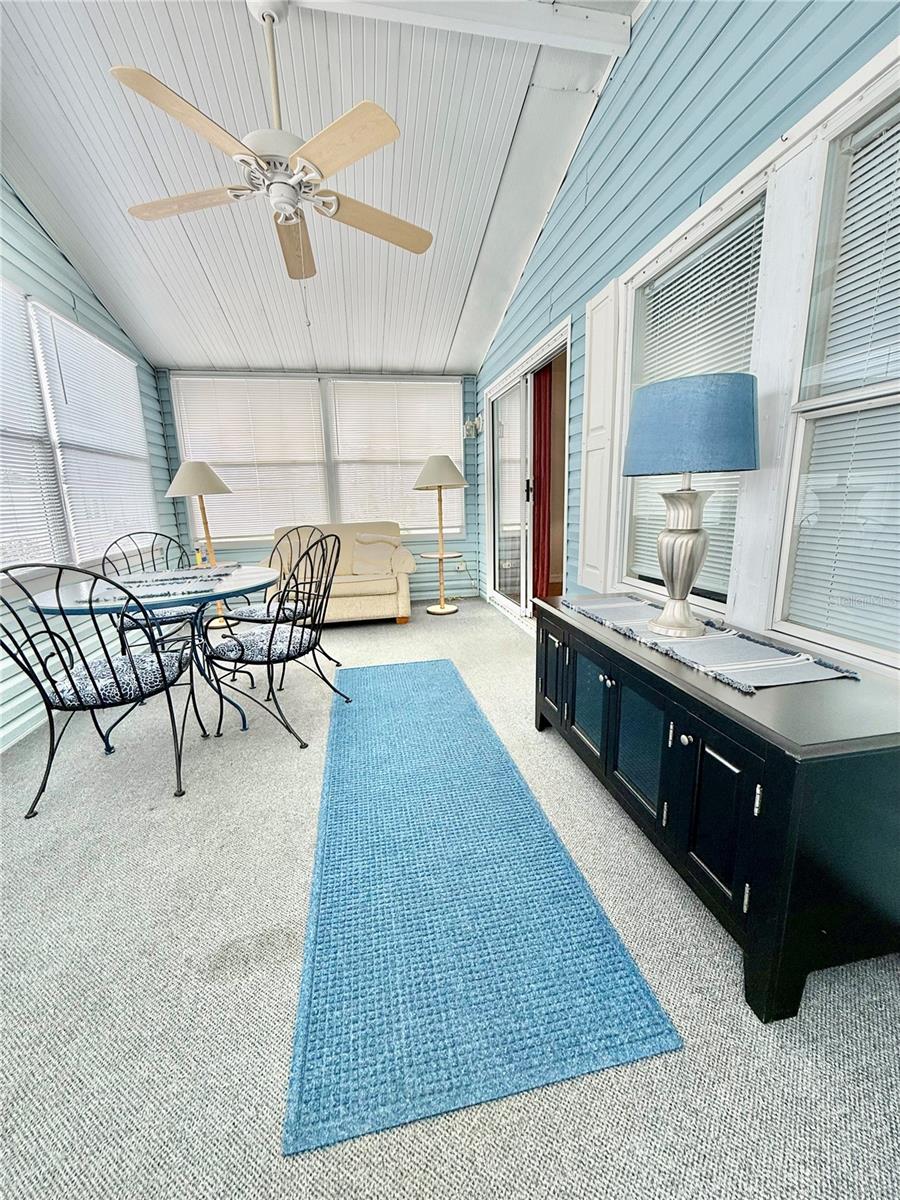 COUNTRY CLUB ESTATES - Residential