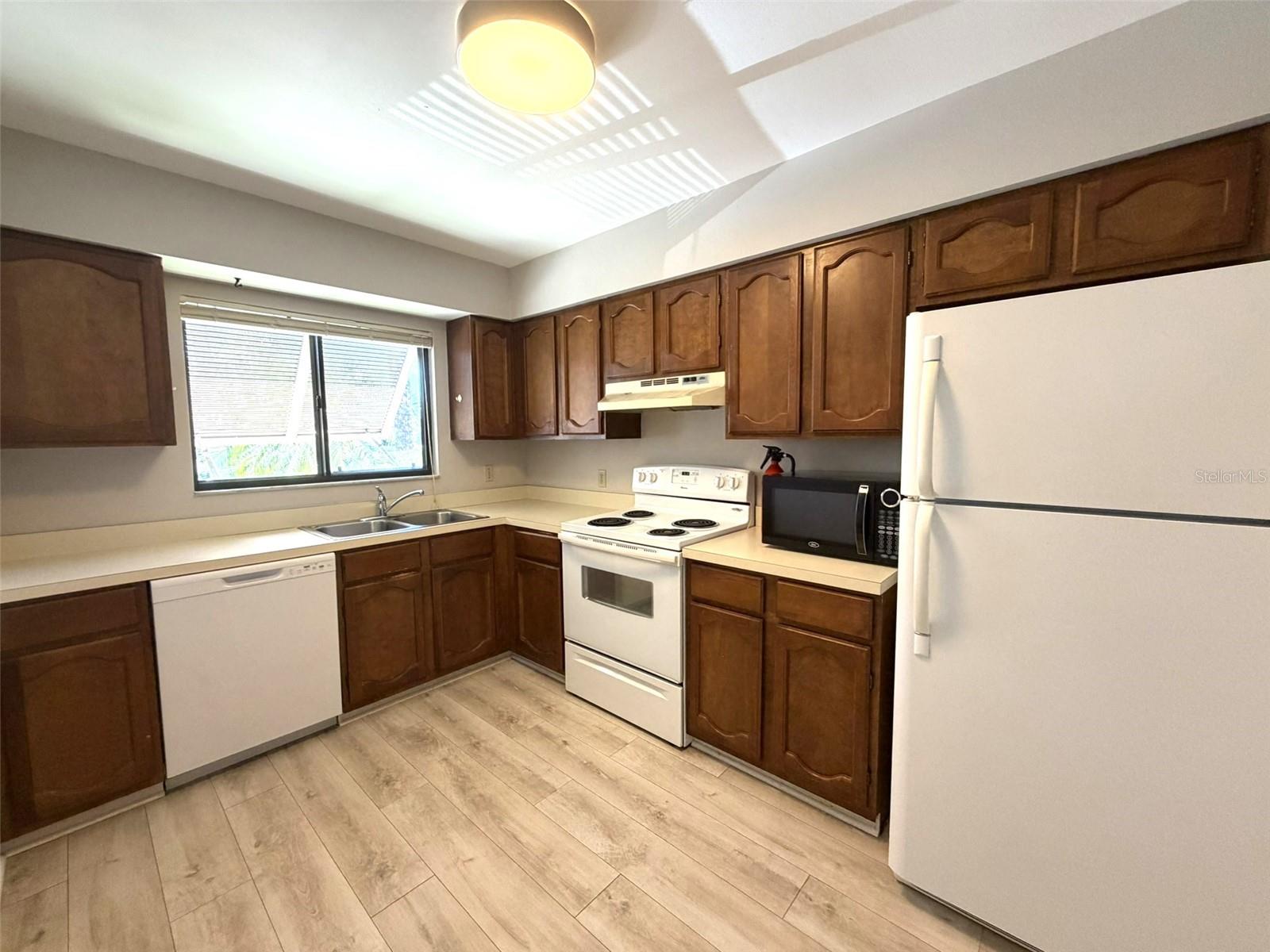 WILLOW LINKS - Residential