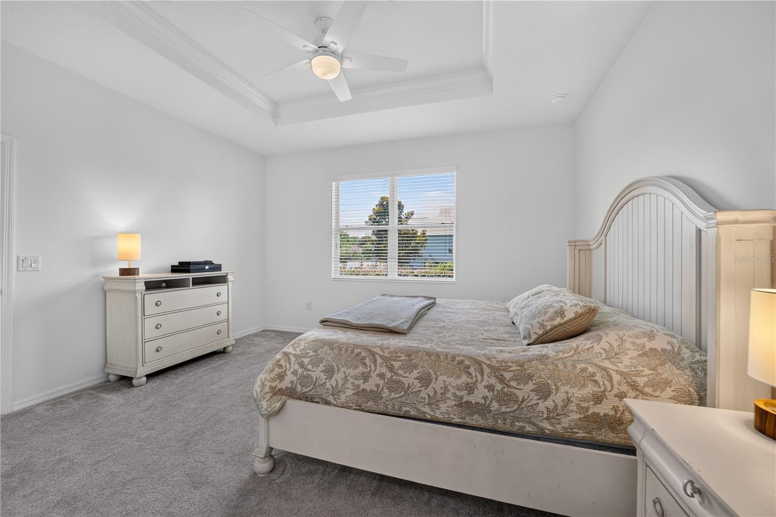 ON TOP OF THE WORLD - Residential