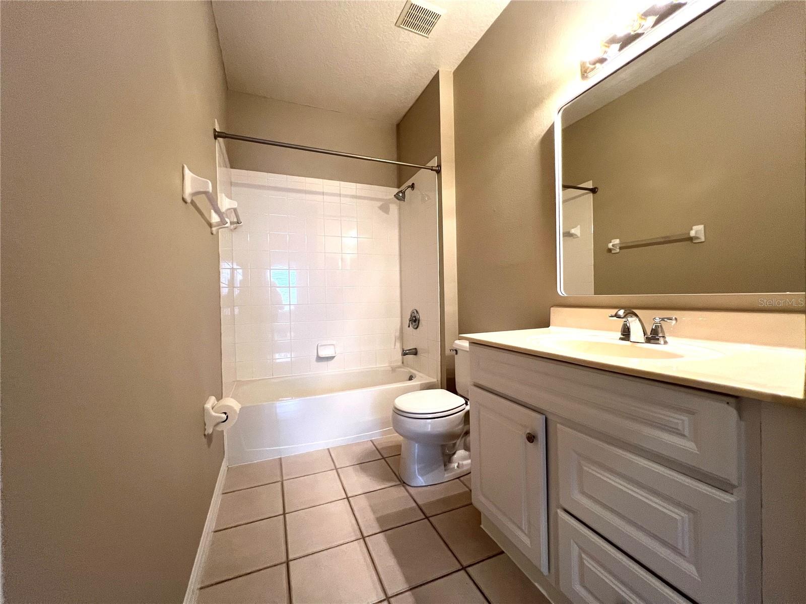 CELEBRATION VILLAGE UNIT 2 - Residential Lease