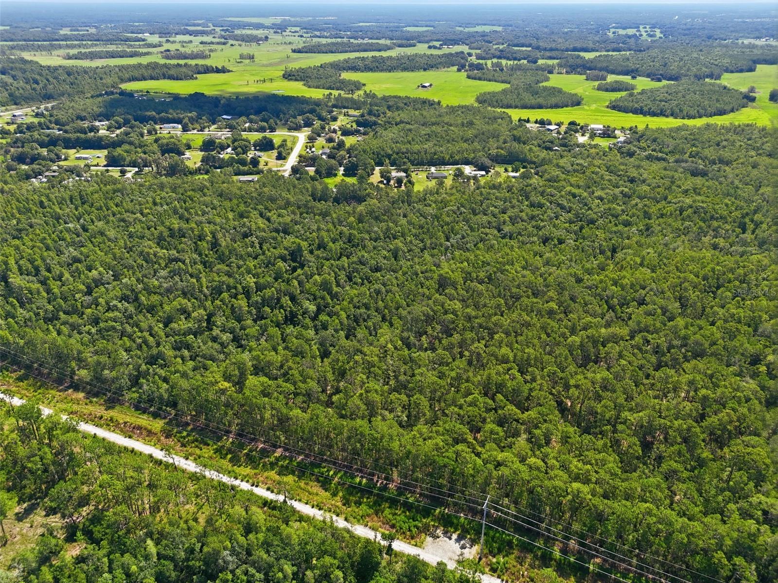 COUNTRY TRAILS PH 03 - Residential