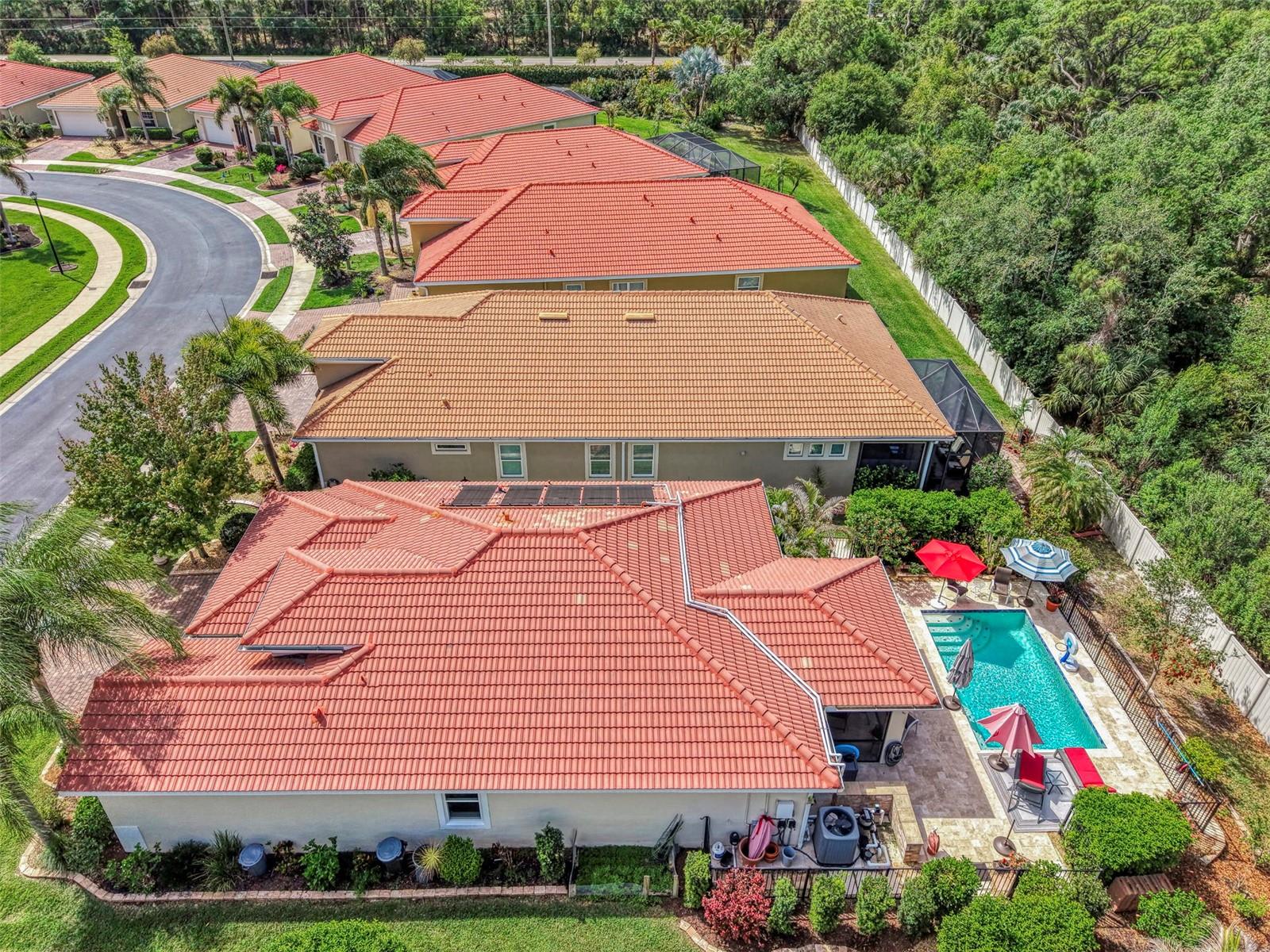 CARIBBEAN VILLAGE - Residential