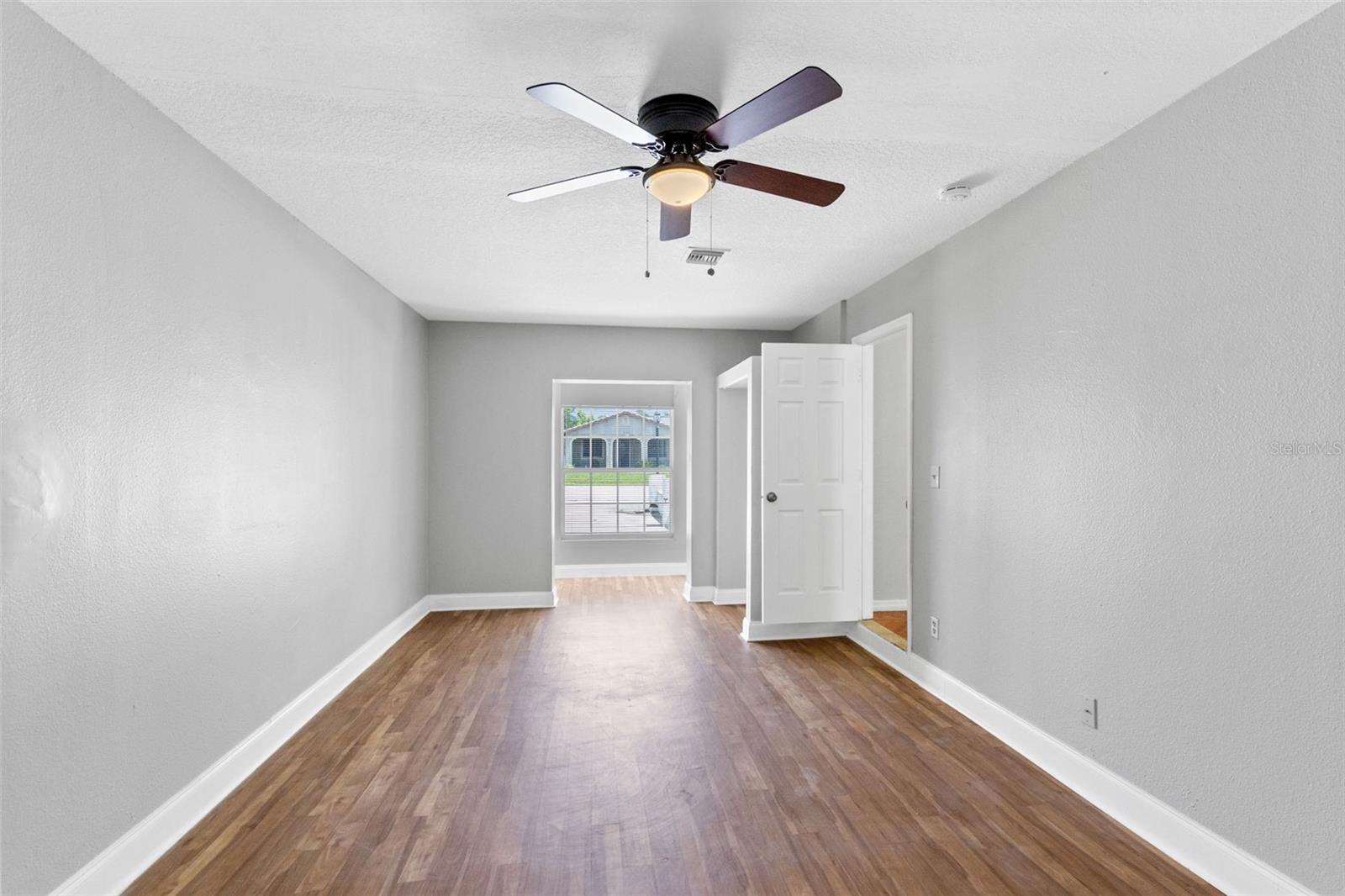PLYMOUTH HILLS - Residential