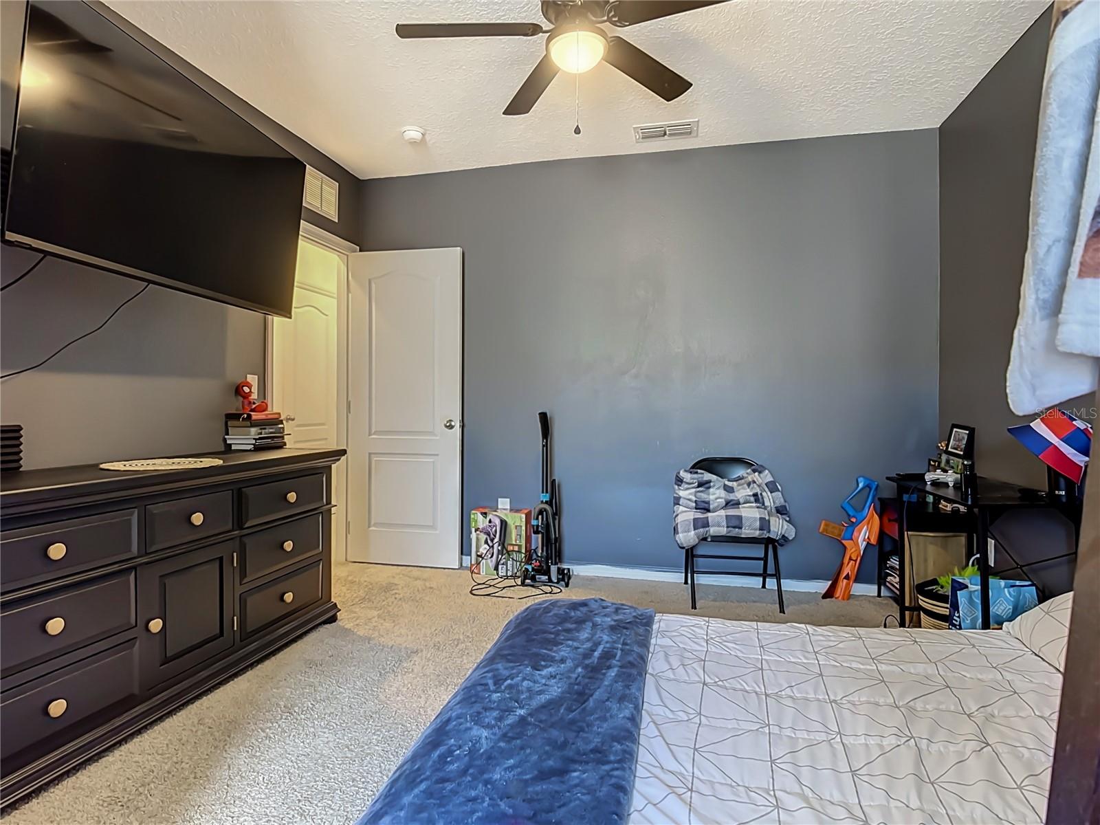 ATRIA/RIDGEWOOD LAKES - Residential