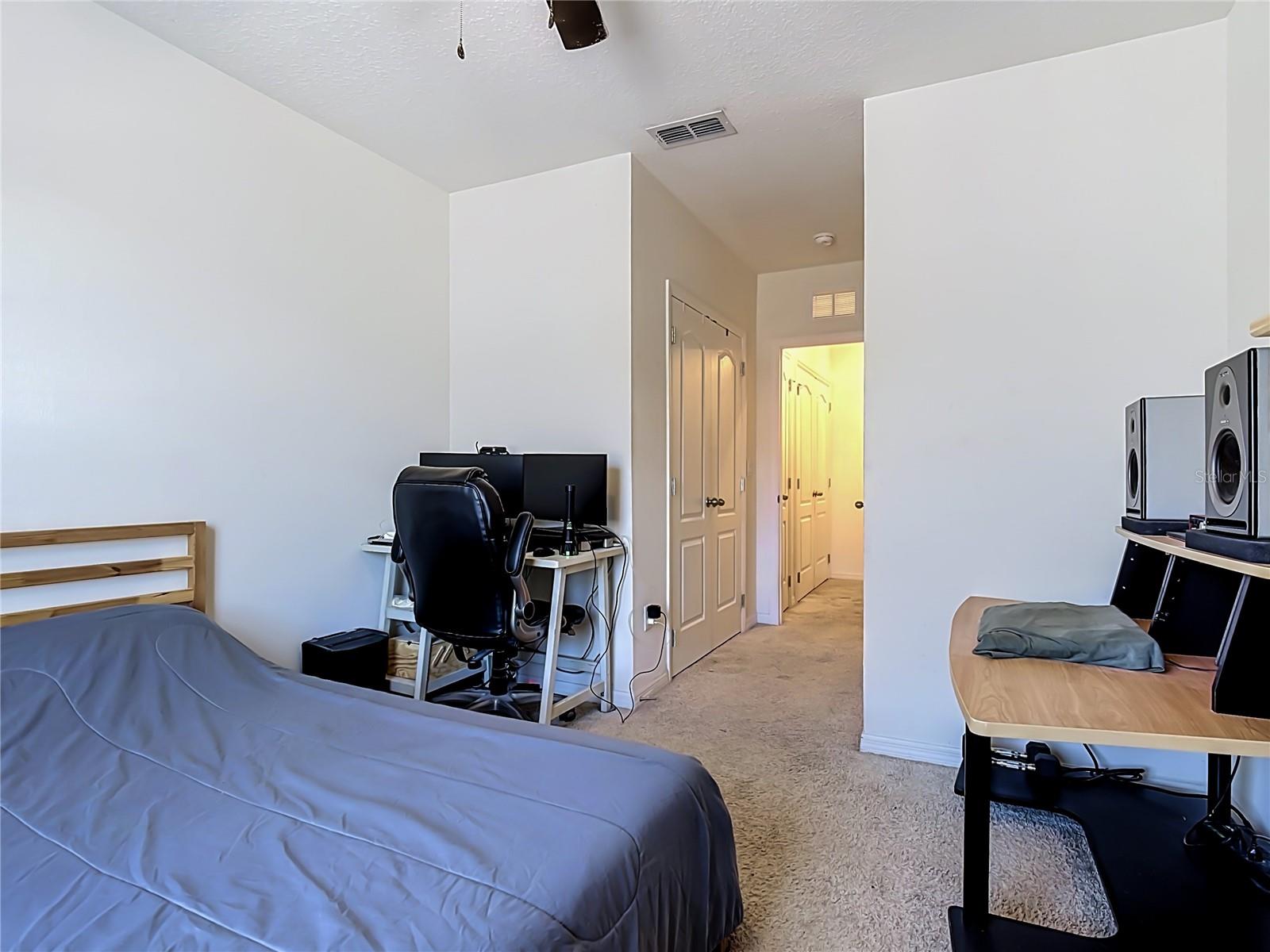 ATRIA/RIDGEWOOD LAKES - Residential