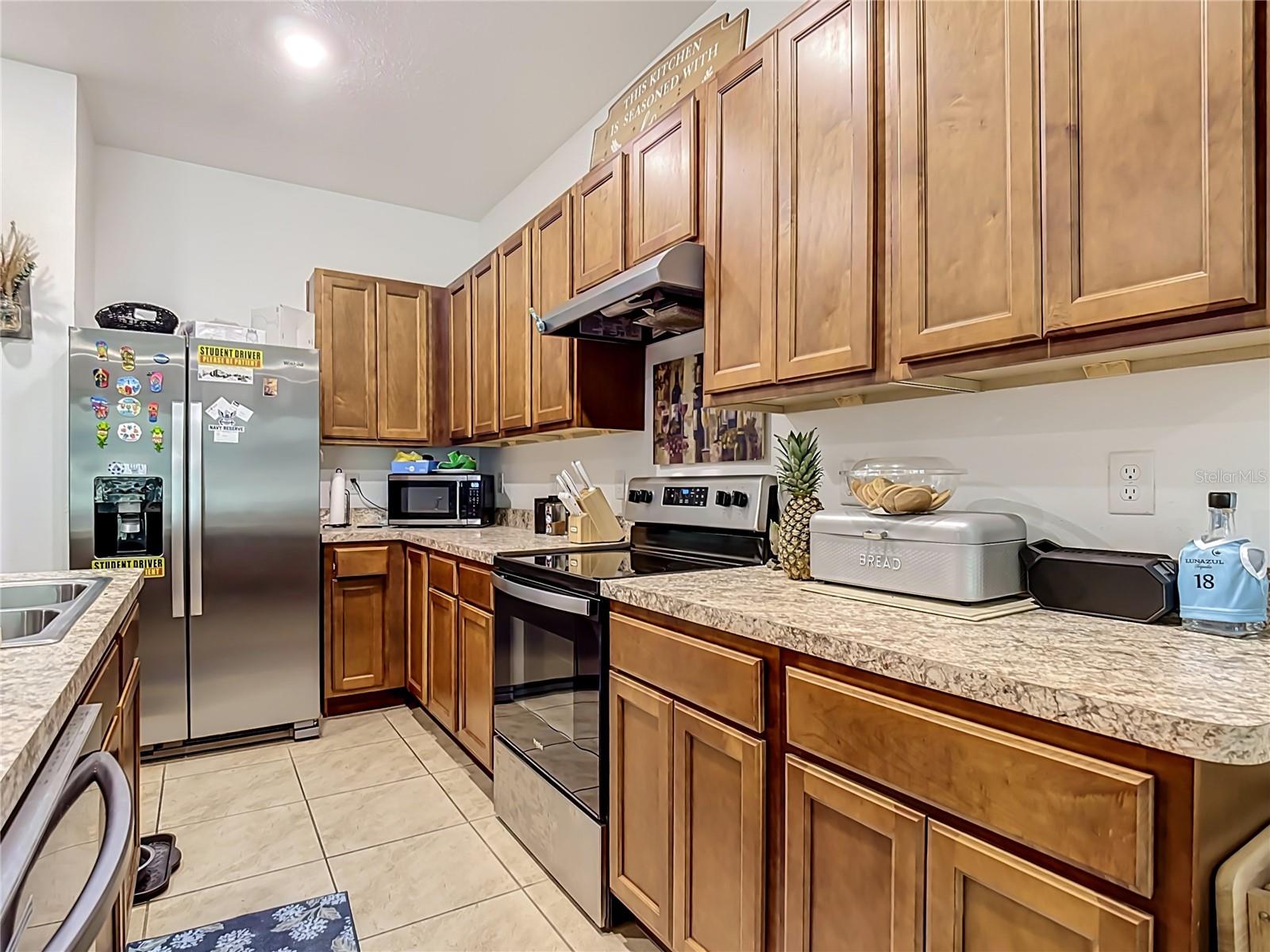 ATRIA/RIDGEWOOD LAKES - Residential