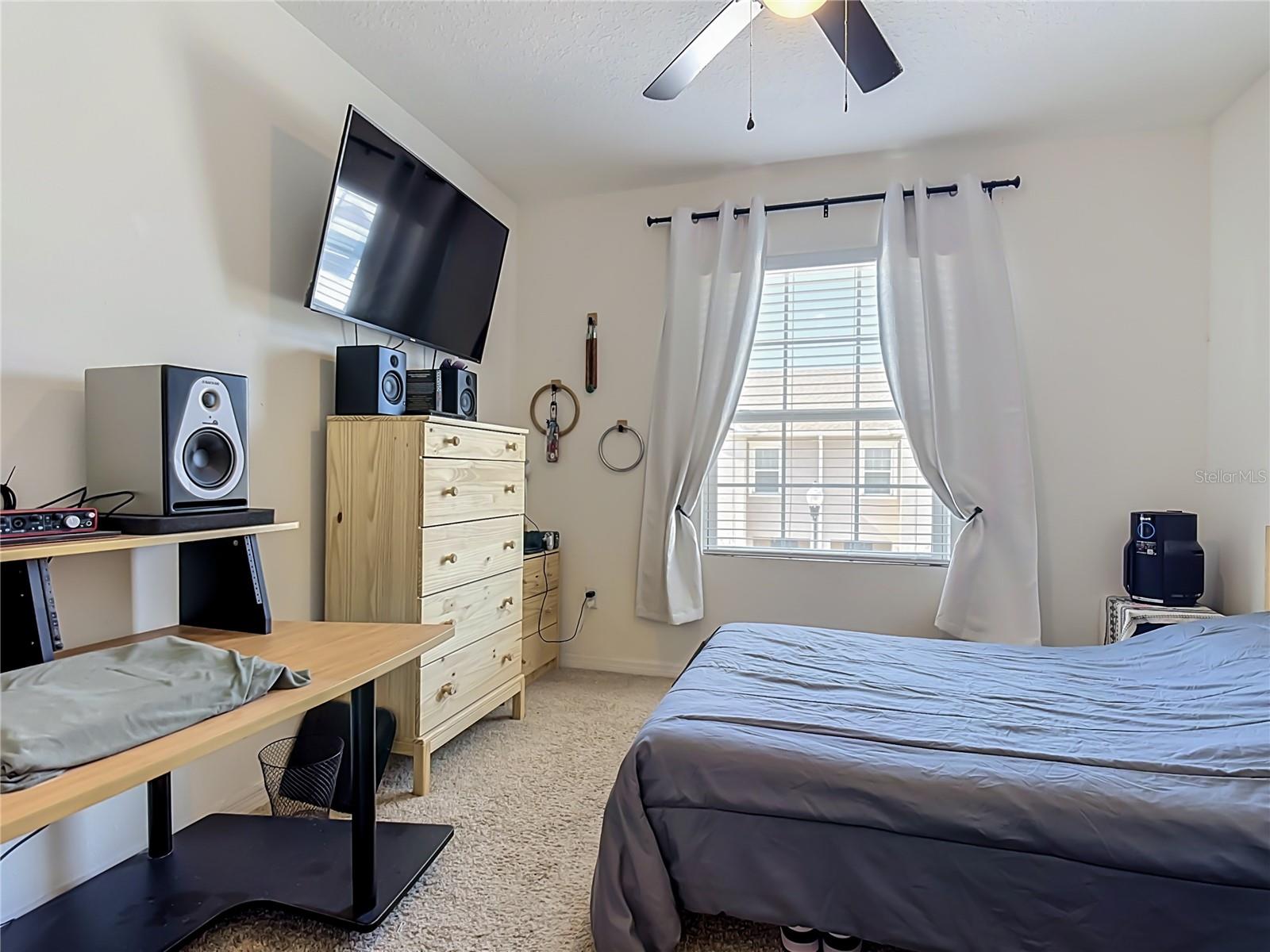 ATRIA/RIDGEWOOD LAKES - Residential