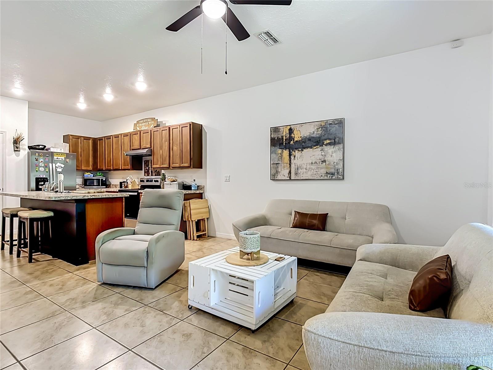 ATRIA/RIDGEWOOD LAKES - Residential