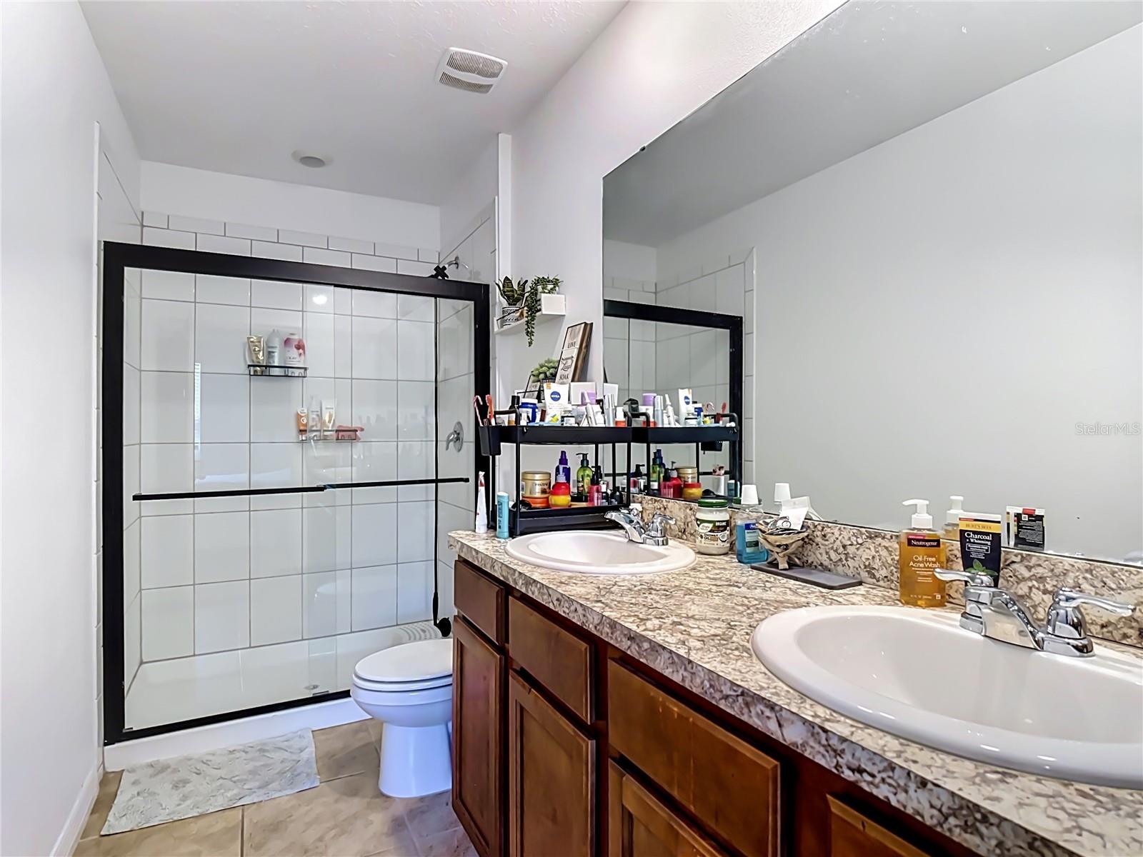 ATRIA/RIDGEWOOD LAKES - Residential