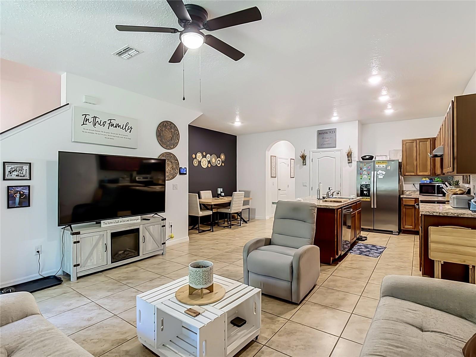 ATRIA/RIDGEWOOD LAKES - Residential