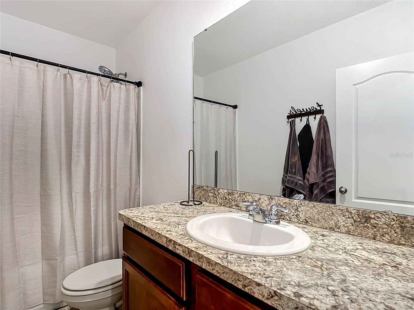 ATRIA/RIDGEWOOD LAKES - Residential