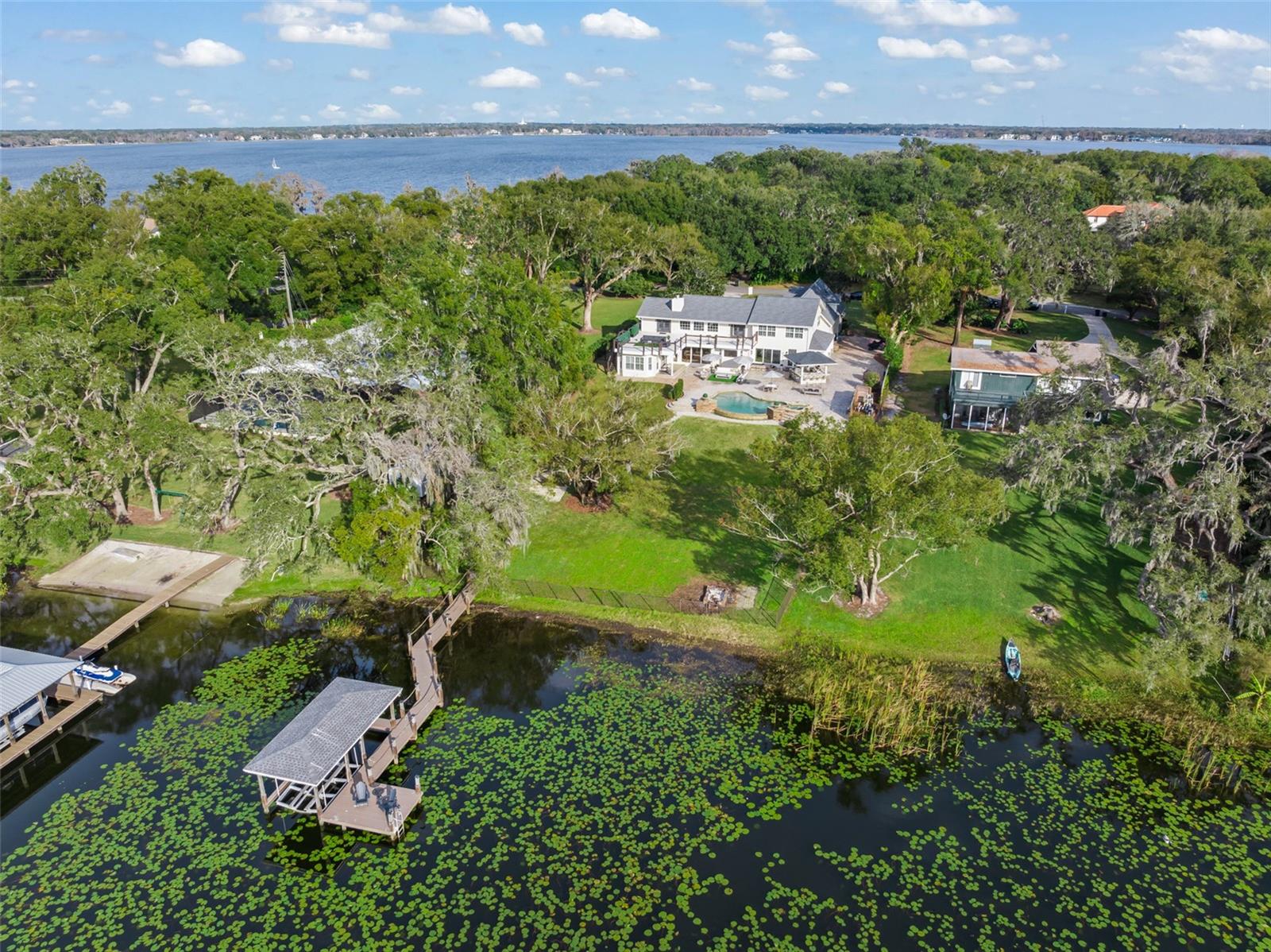 KELSO ON LAKE BUTLER - Residential