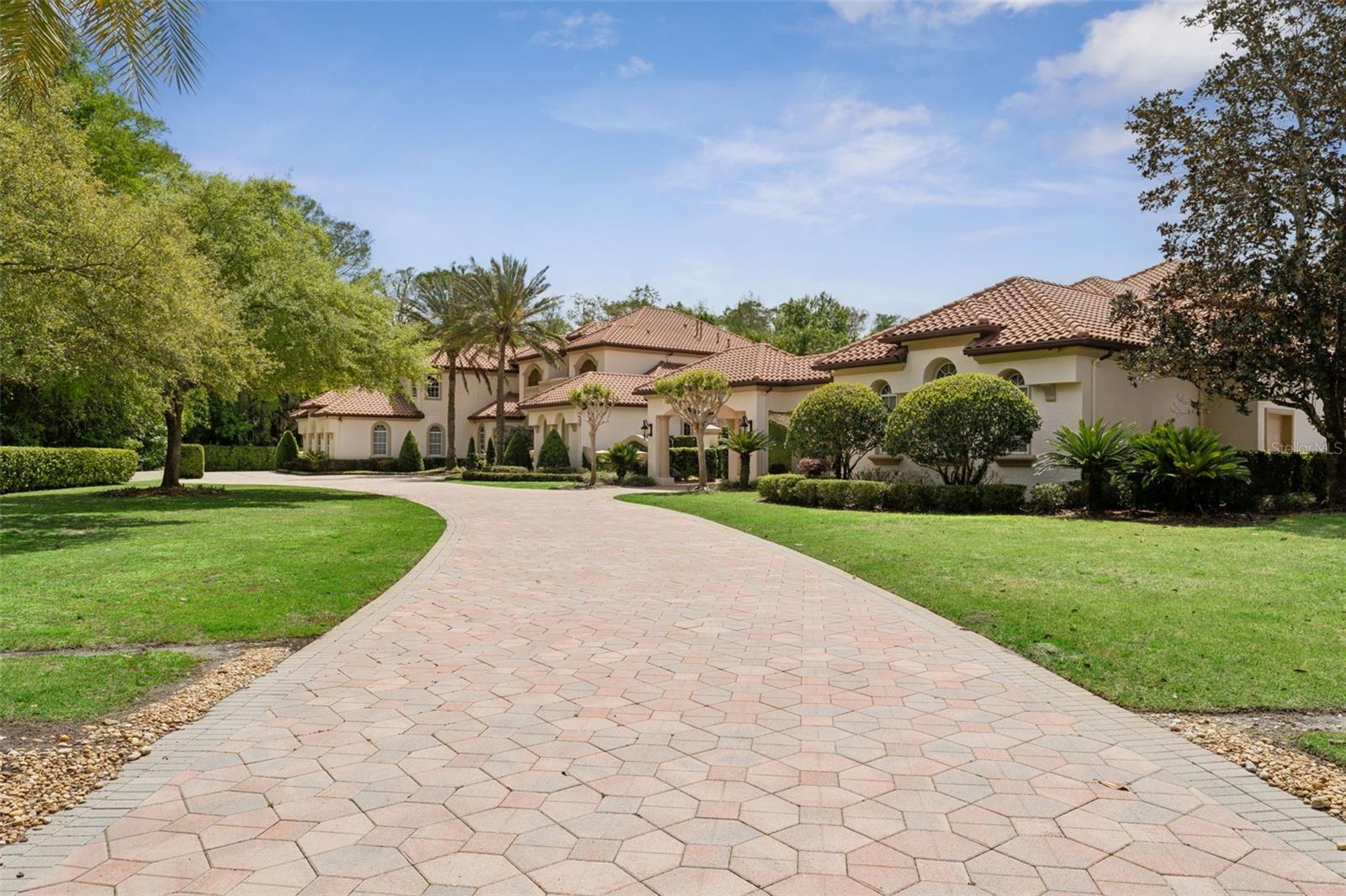 ALAQUA LAKES - Residential