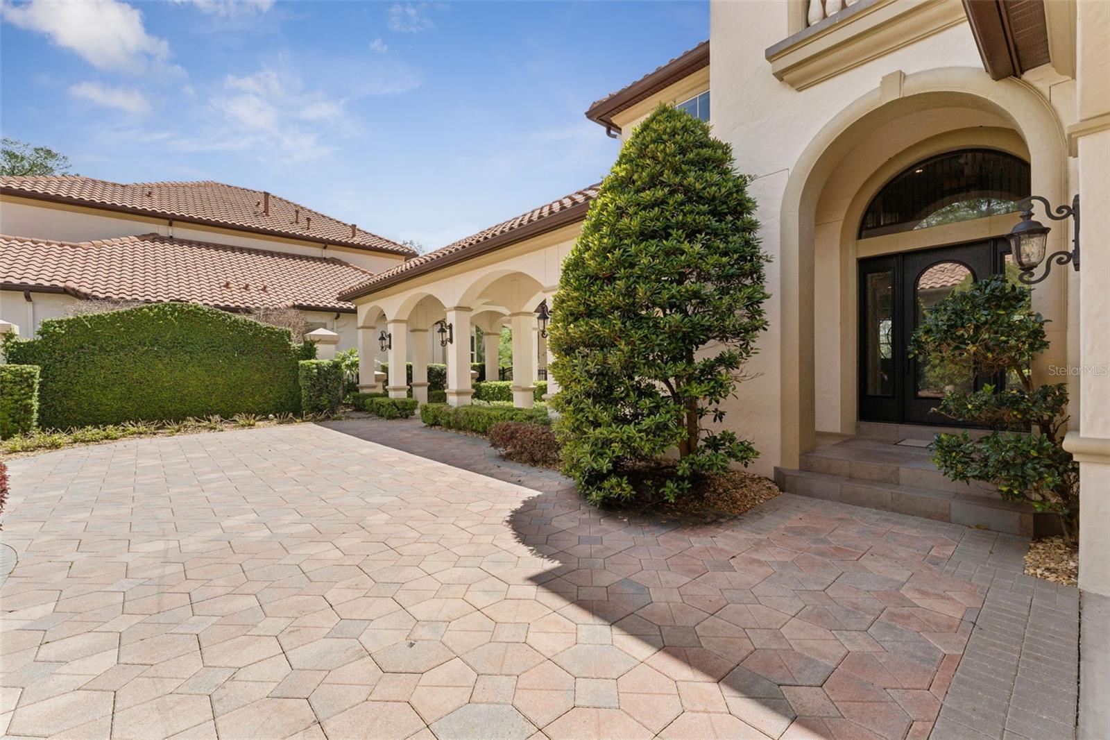 ALAQUA LAKES - Residential