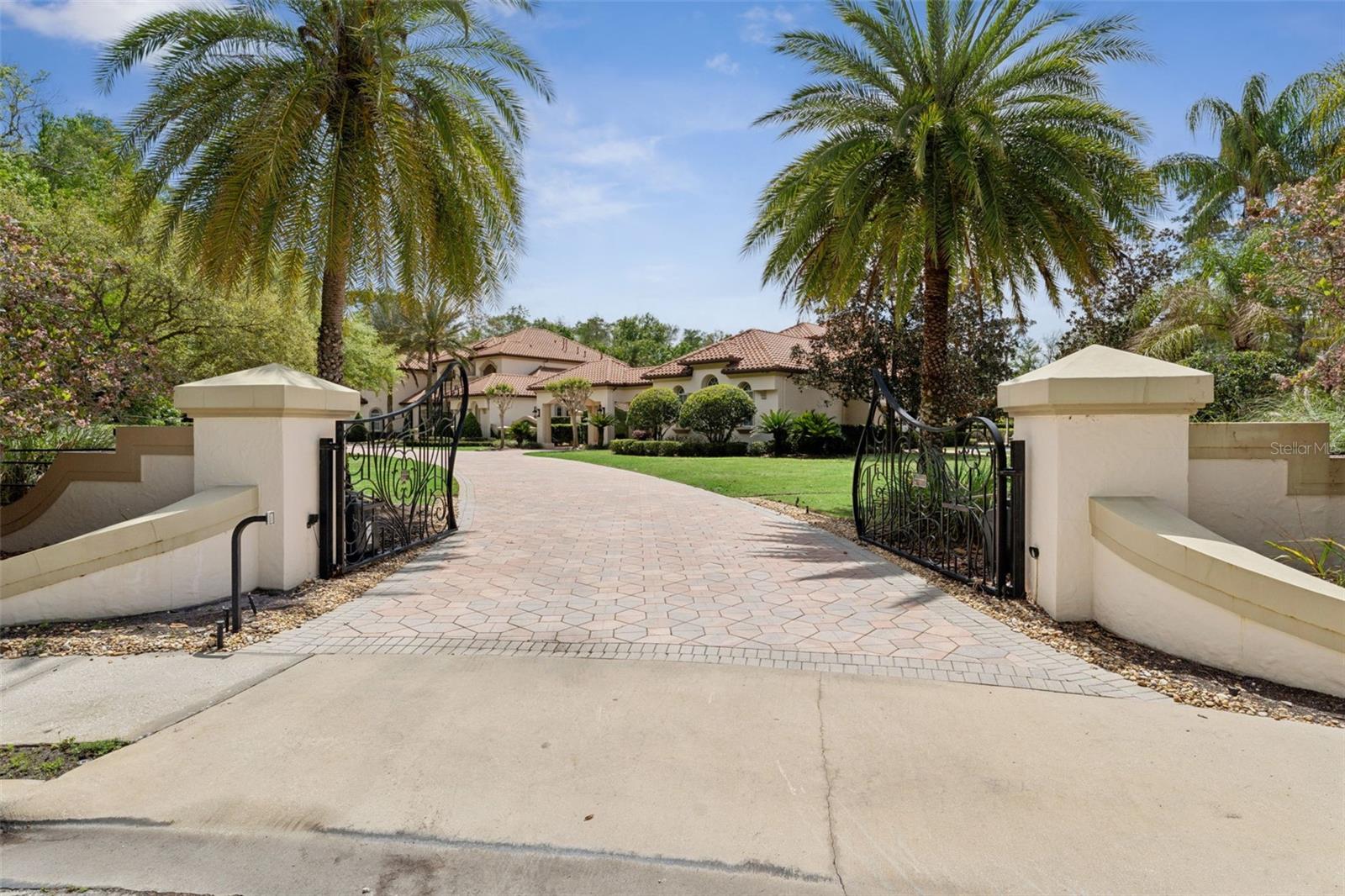 ALAQUA LAKES - Residential