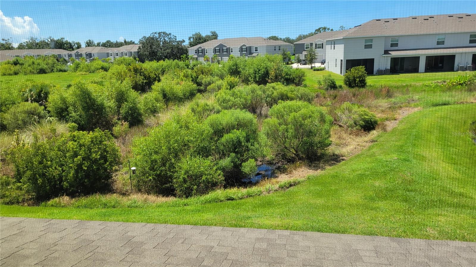PROMENADE EAST - Residential Lease