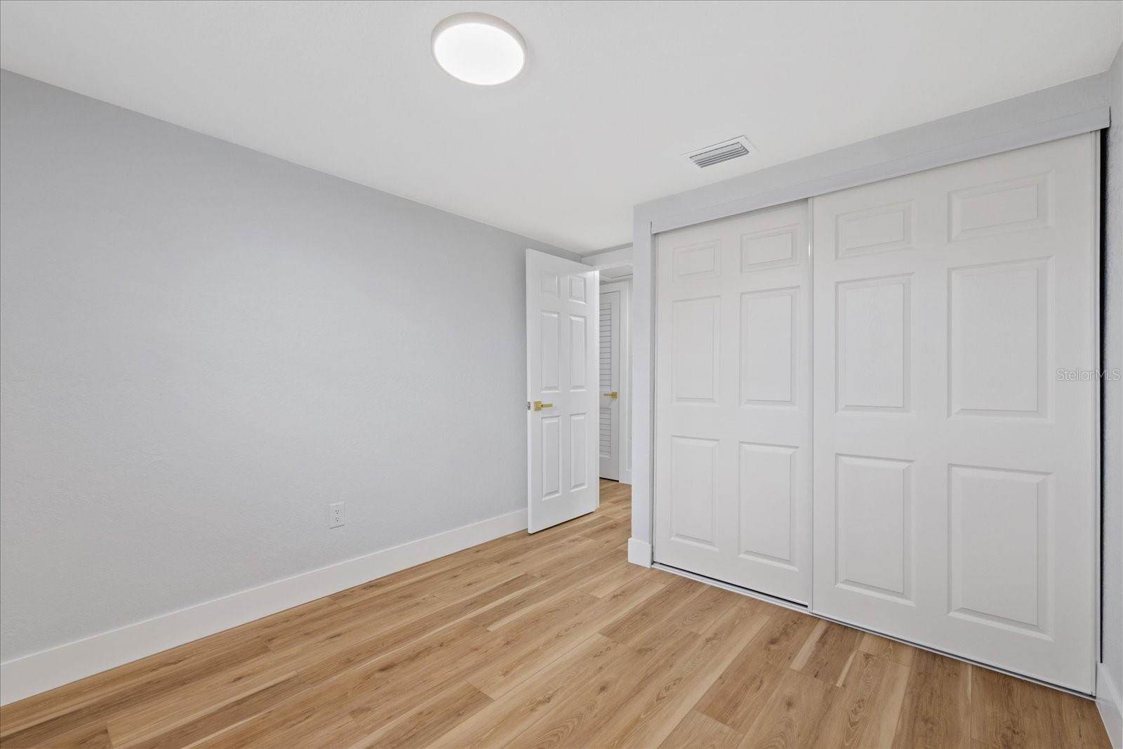 PINE CREST VILLA ADD 6 - Residential