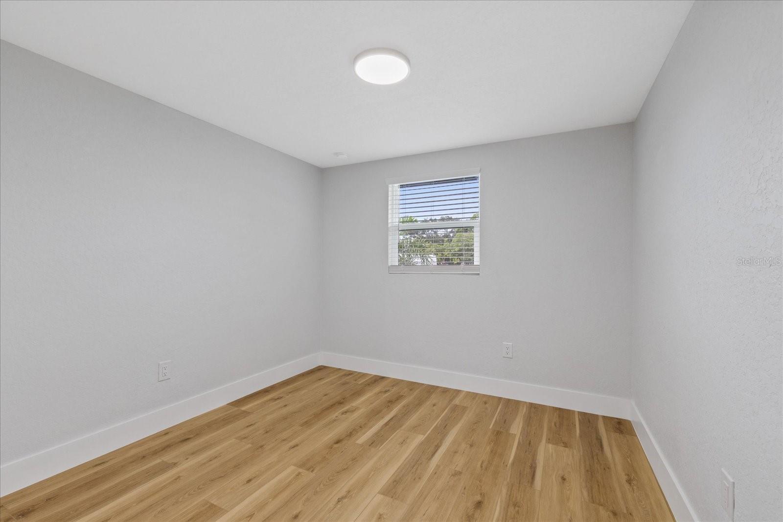 PINE CREST VILLA ADD 6 - Residential