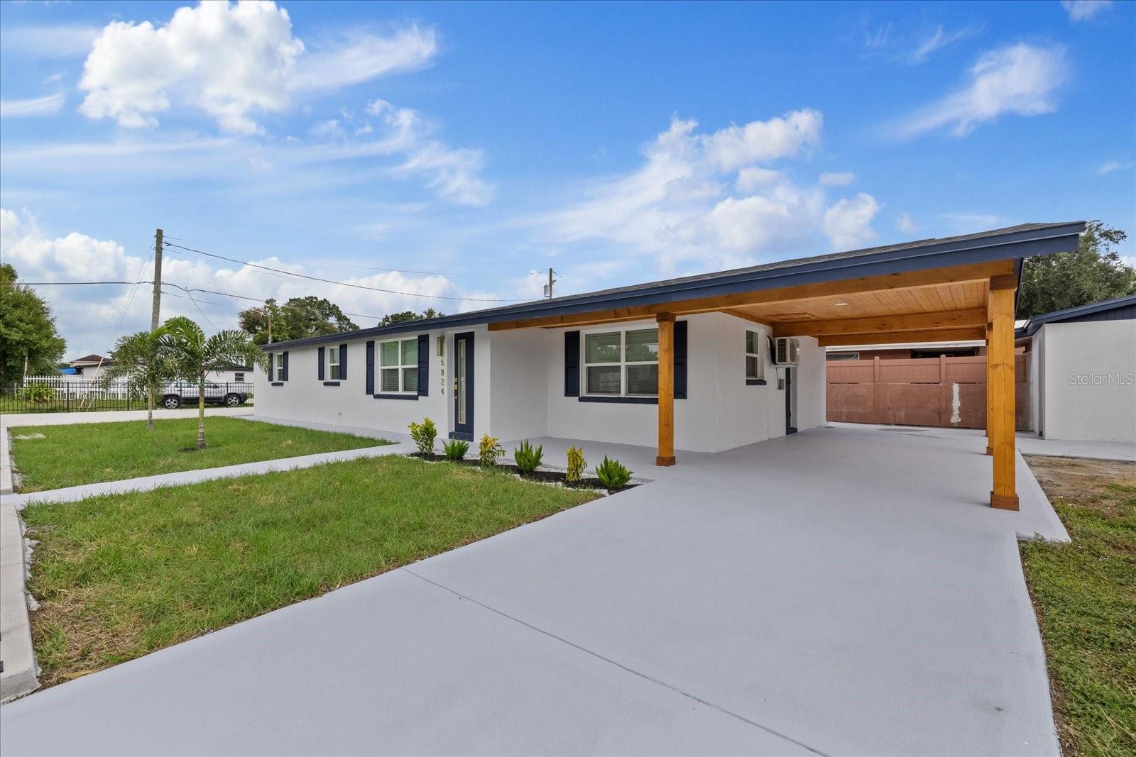 PINE CREST VILLA ADD 6 - Residential