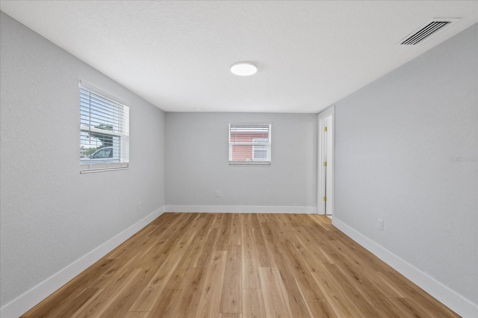 PINE CREST VILLA ADD 6 - Residential