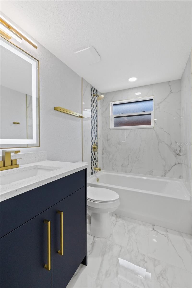 PINE CREST VILLA ADD 6 - Residential